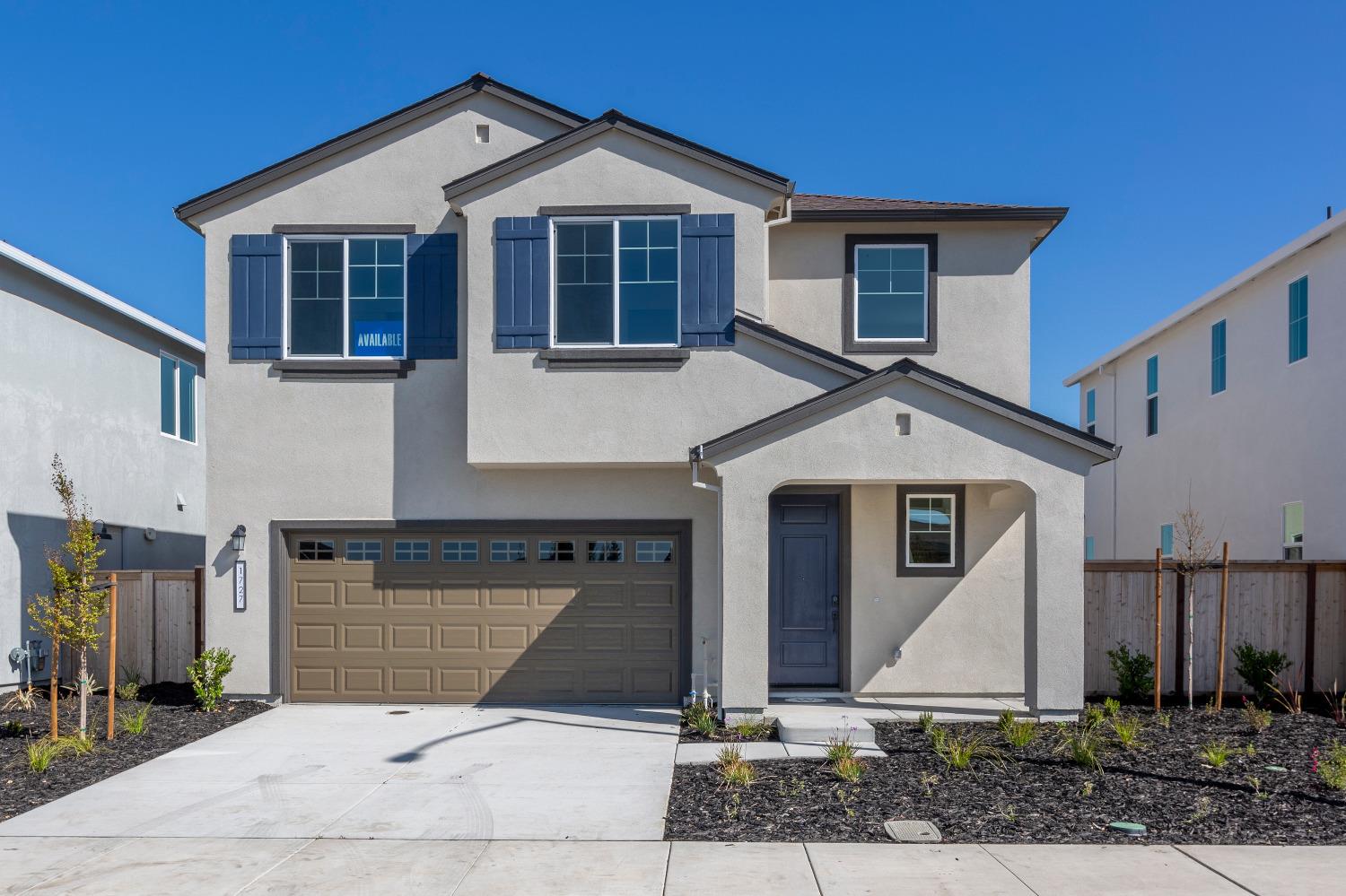 Detail Gallery Image 1 of 1 For 1727 S Thomas Street Ctr, Manteca,  CA 95337 - 3 Beds | 2/1 Baths