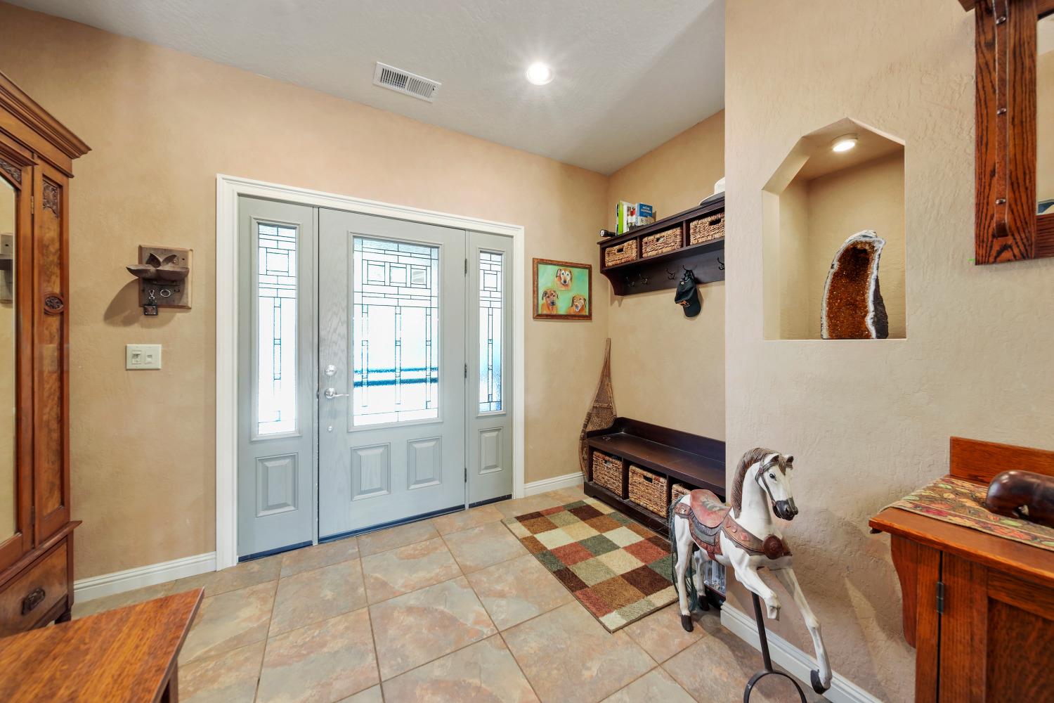 Detail Gallery Image 9 of 78 For 5603 Gold Mountain Rd, Sheep Ranch,  CA 95246 - 3 Beds | 2 Baths
