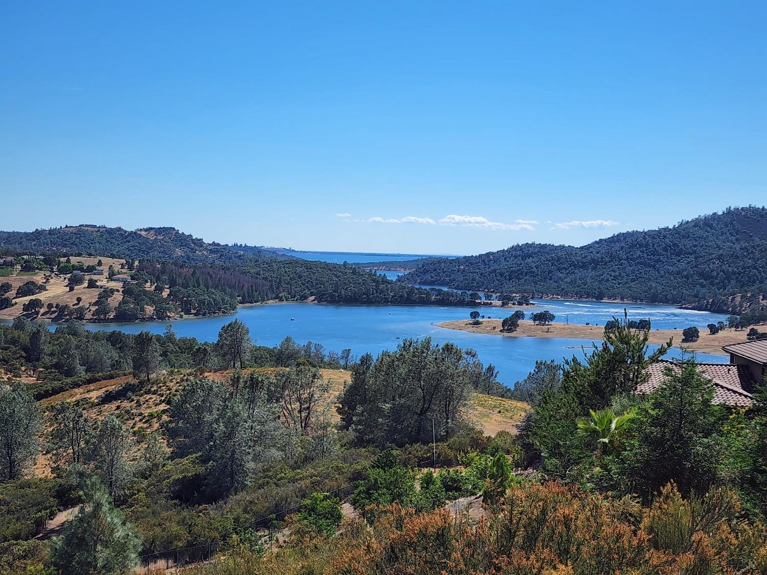 Photo of 3101 Cain Five Dr in El Dorado Hills, CA
