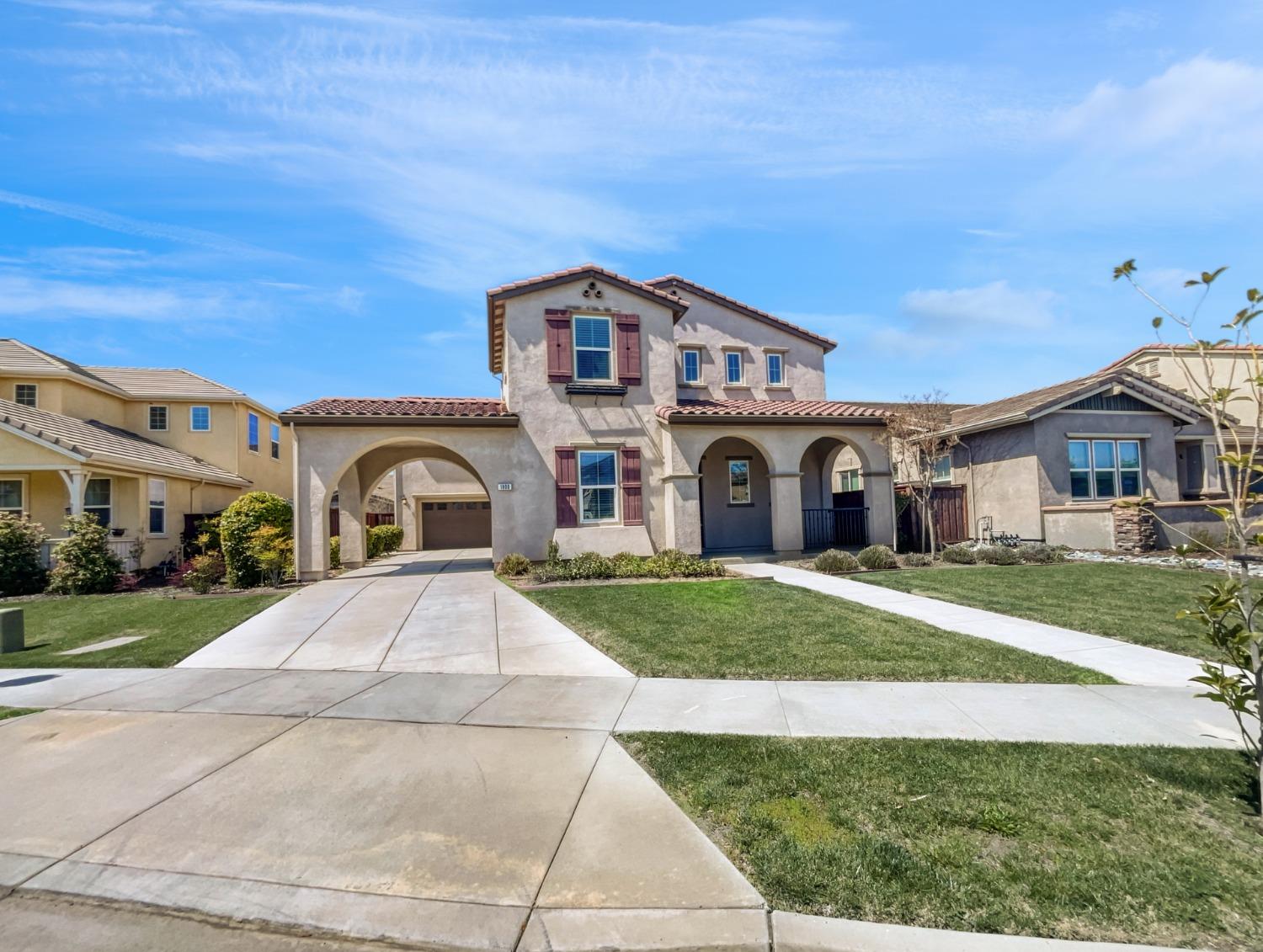 Photo of 1808 Kelley Pl in Woodland, CA