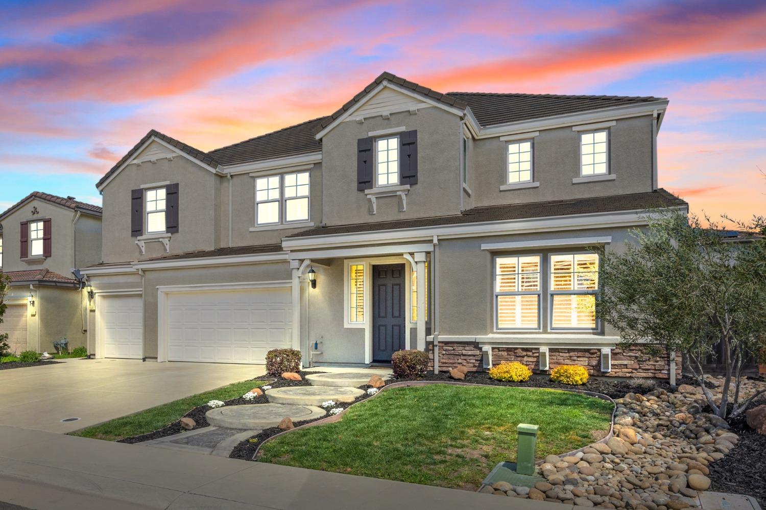 Detail Gallery Image 1 of 1 For 1547 Rochester Way, Rocklin,  CA 95765 - 5 Beds | 4/1 Baths