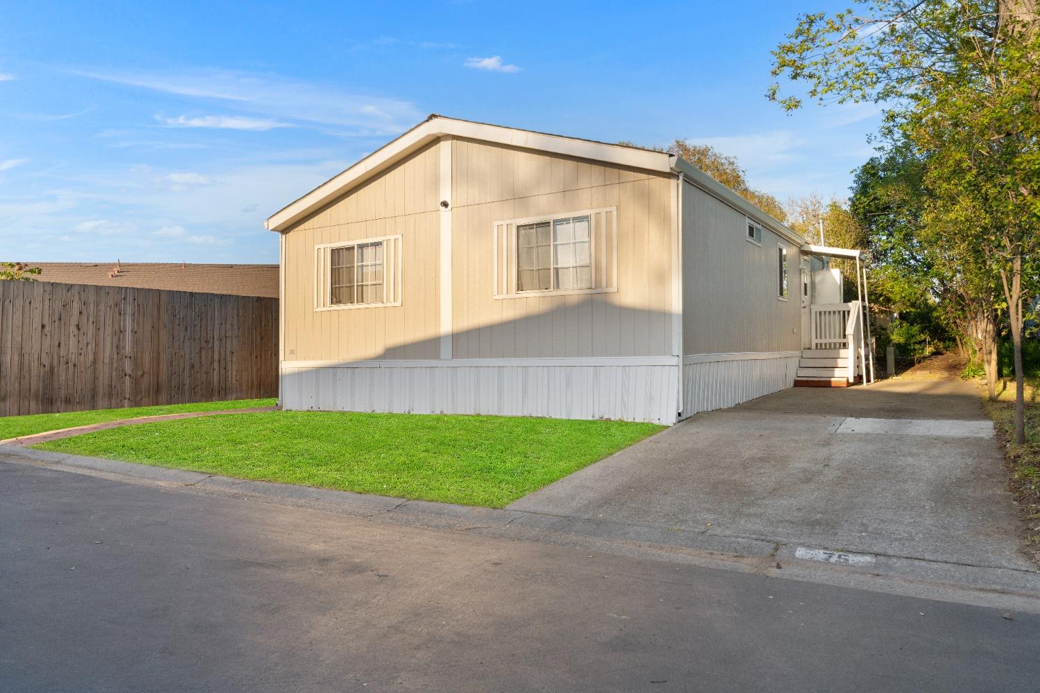 Photo of 5040 Jackson St #75 in North Highlands, CA