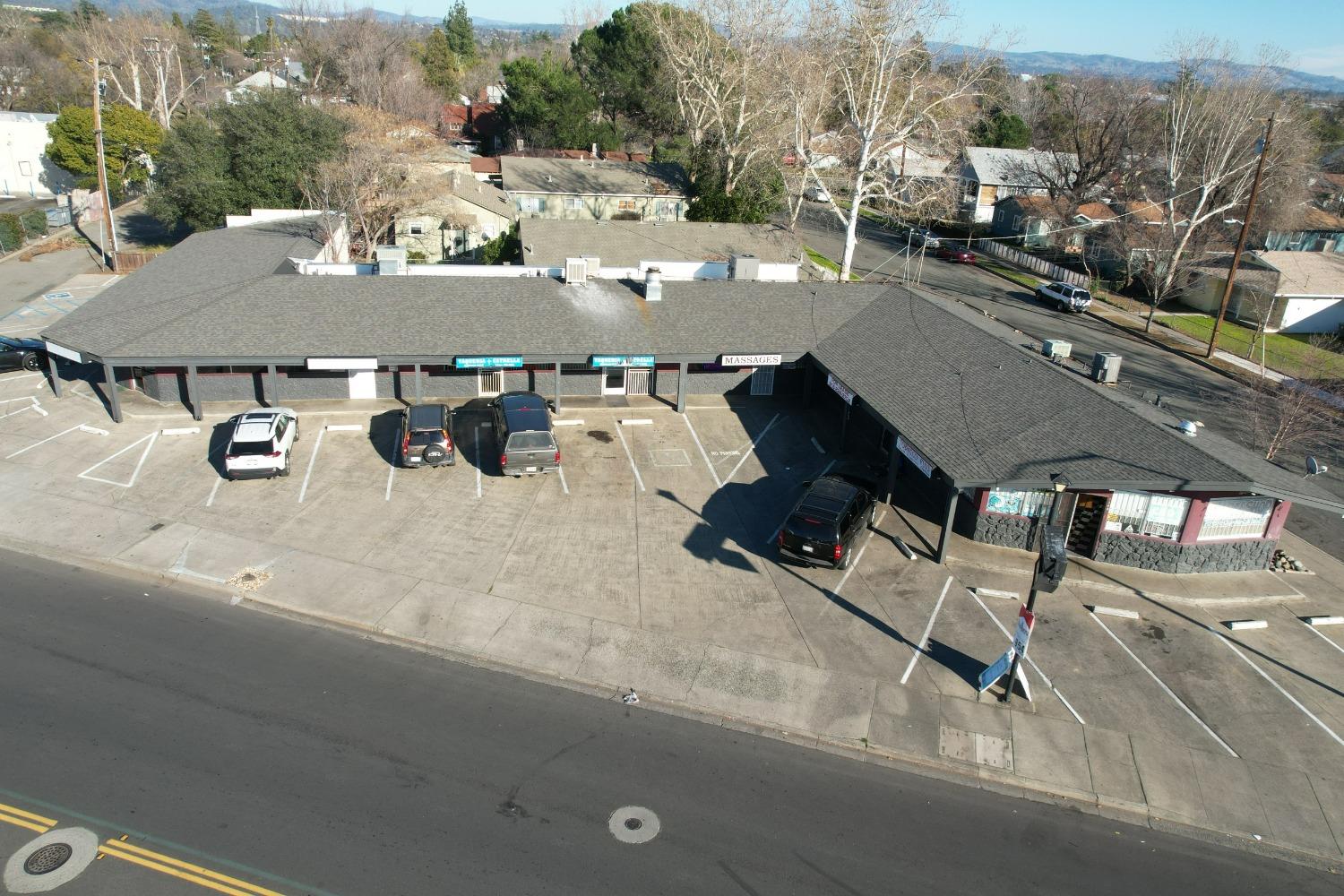 Photo of 1345 Feather River Blvd in Oroville, CA