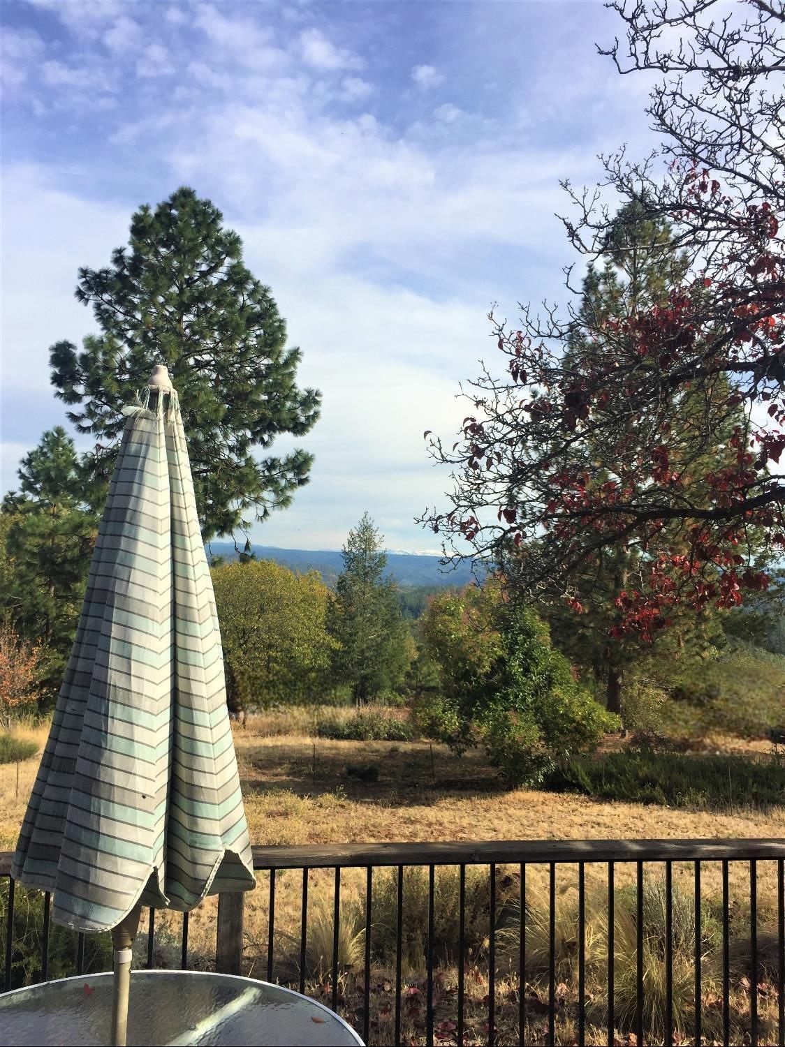 21460 Meadow Oaks Lane, Colfax, CA 95713