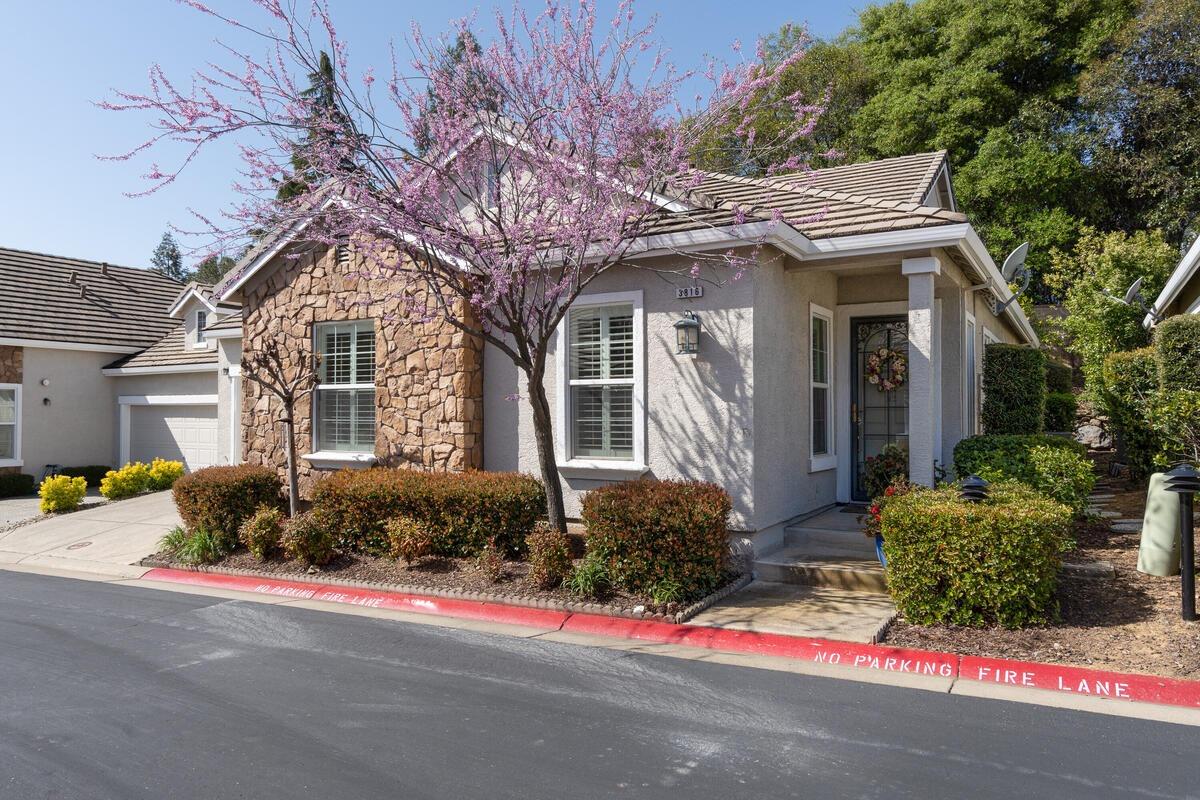 Photo of 3816 Park Dr in El Dorado Hills, CA