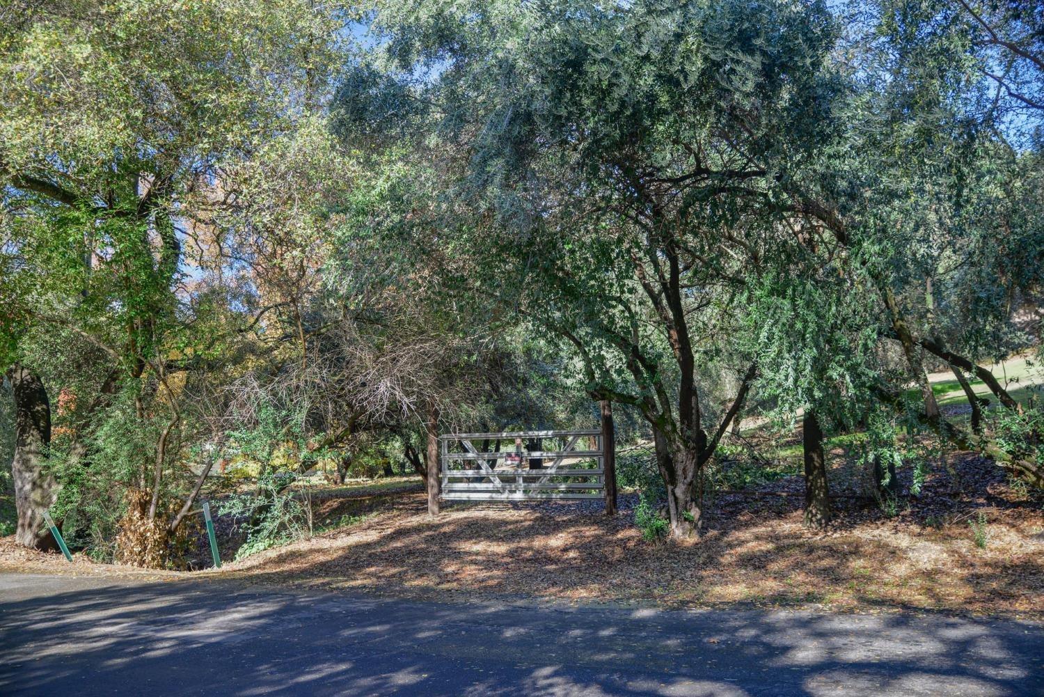 Photo of 7897 Magnolia Ave in Fair Oaks, CA