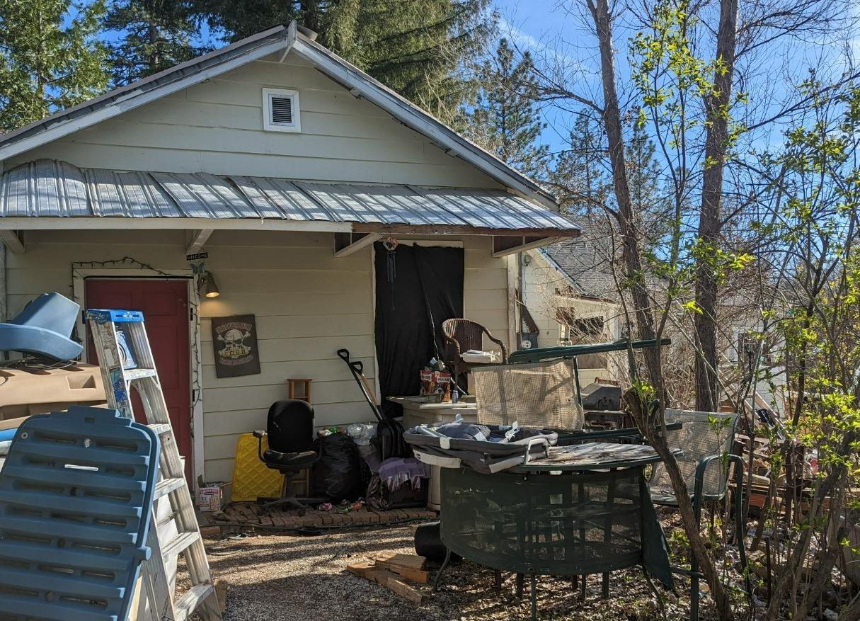 Photo of 10594 Dixon Rd in Grass Valley, CA