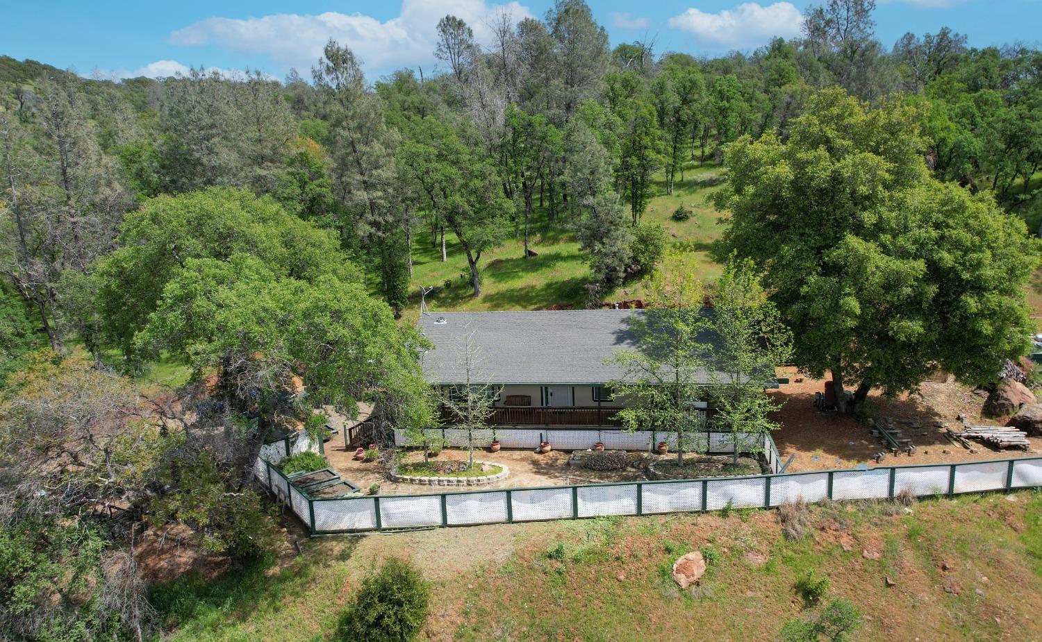 Photo of 9719 Gary Dr in Browns Valley, CA