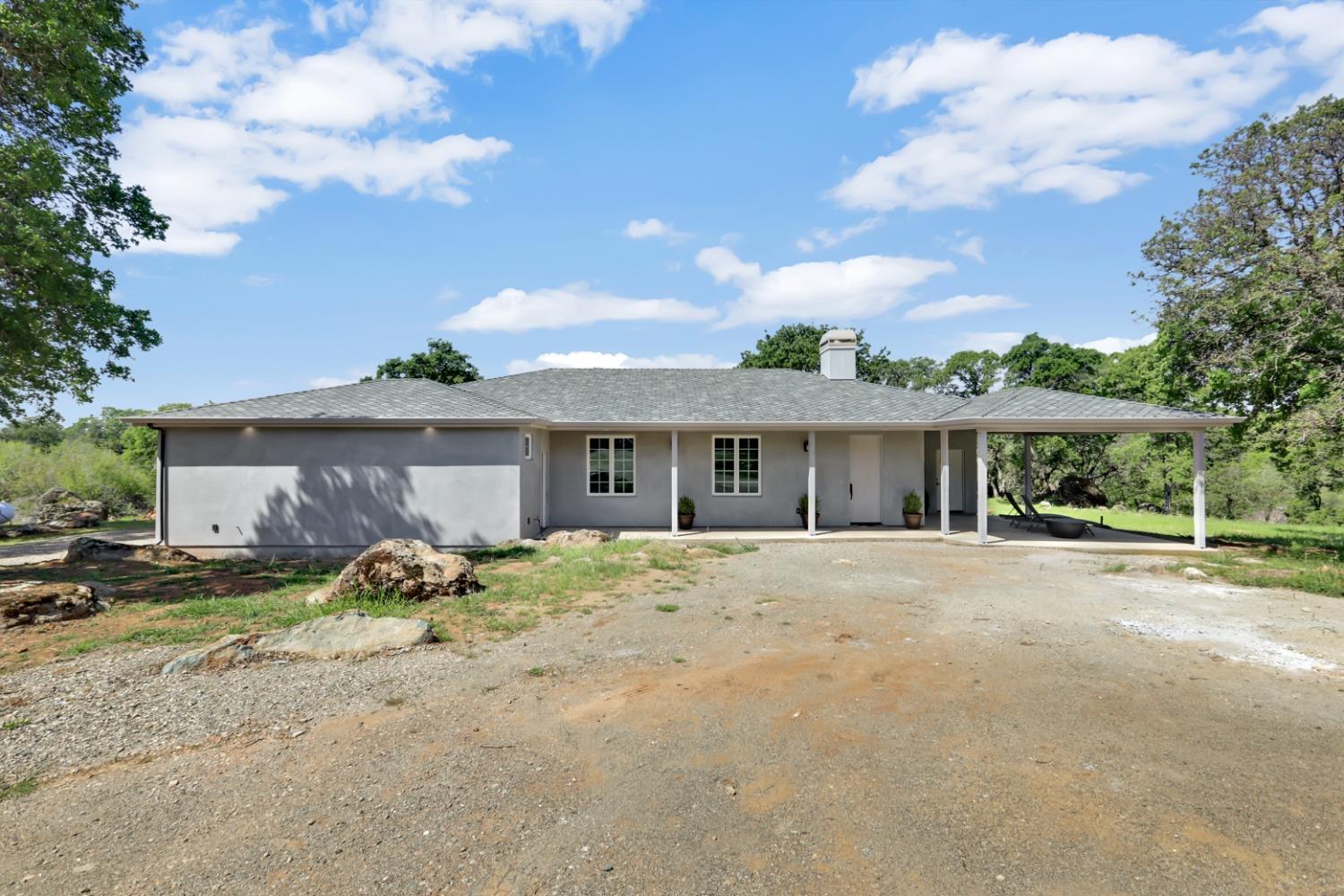 Photo of 11608 Westview Dr in Loma Rica, CA