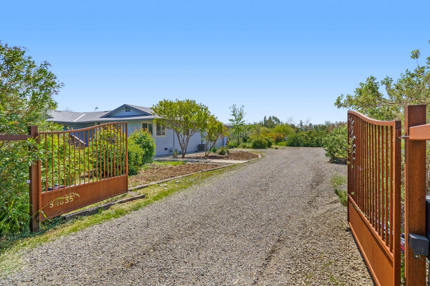 Photo of 34835 County Rd 29 in Woodland, CA