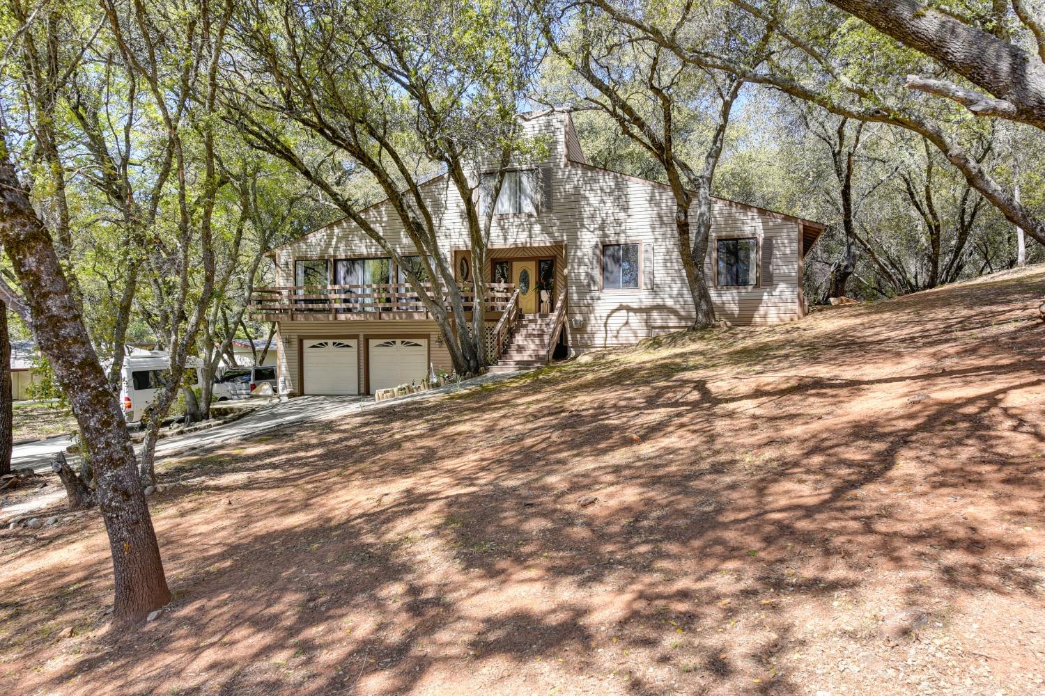 Photo of 3710 Sudbury Rd in Cameron Park, CA
