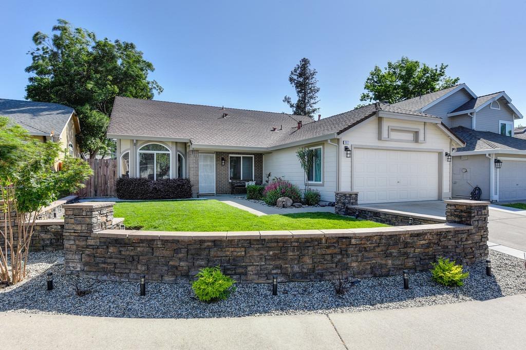 Detail Gallery Image 1 of 1 For 3922 Balverne Ct, Antelope,  CA 95843 - 3 Beds | 2 Baths