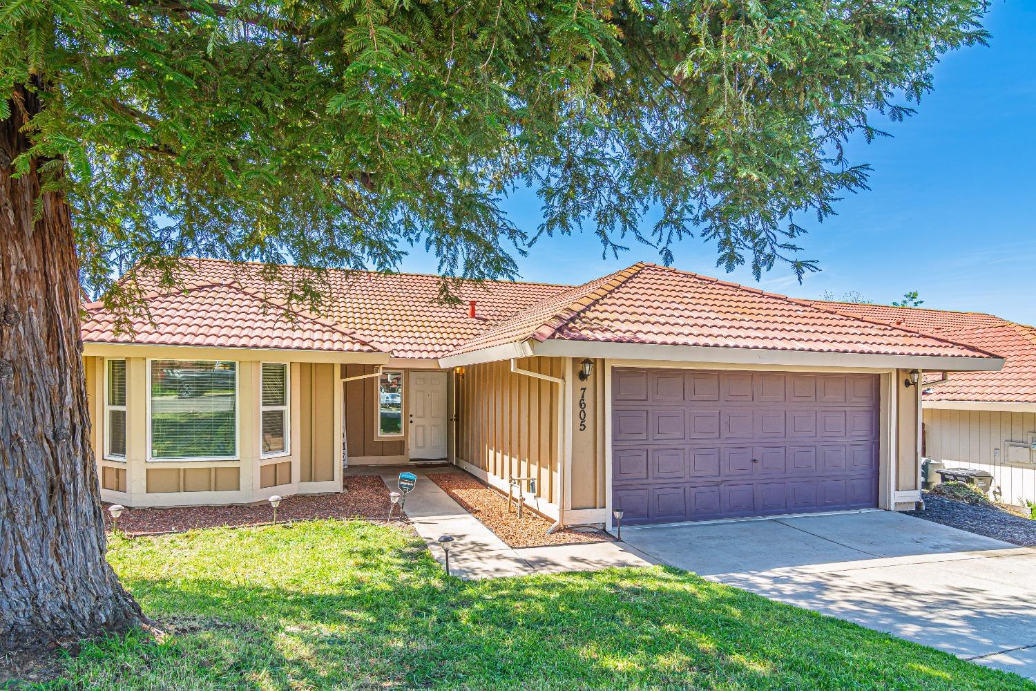 Detail Gallery Image 1 of 1 For 7605 Hepburn Way, Antelope,  CA 95843 - 3 Beds | 2 Baths