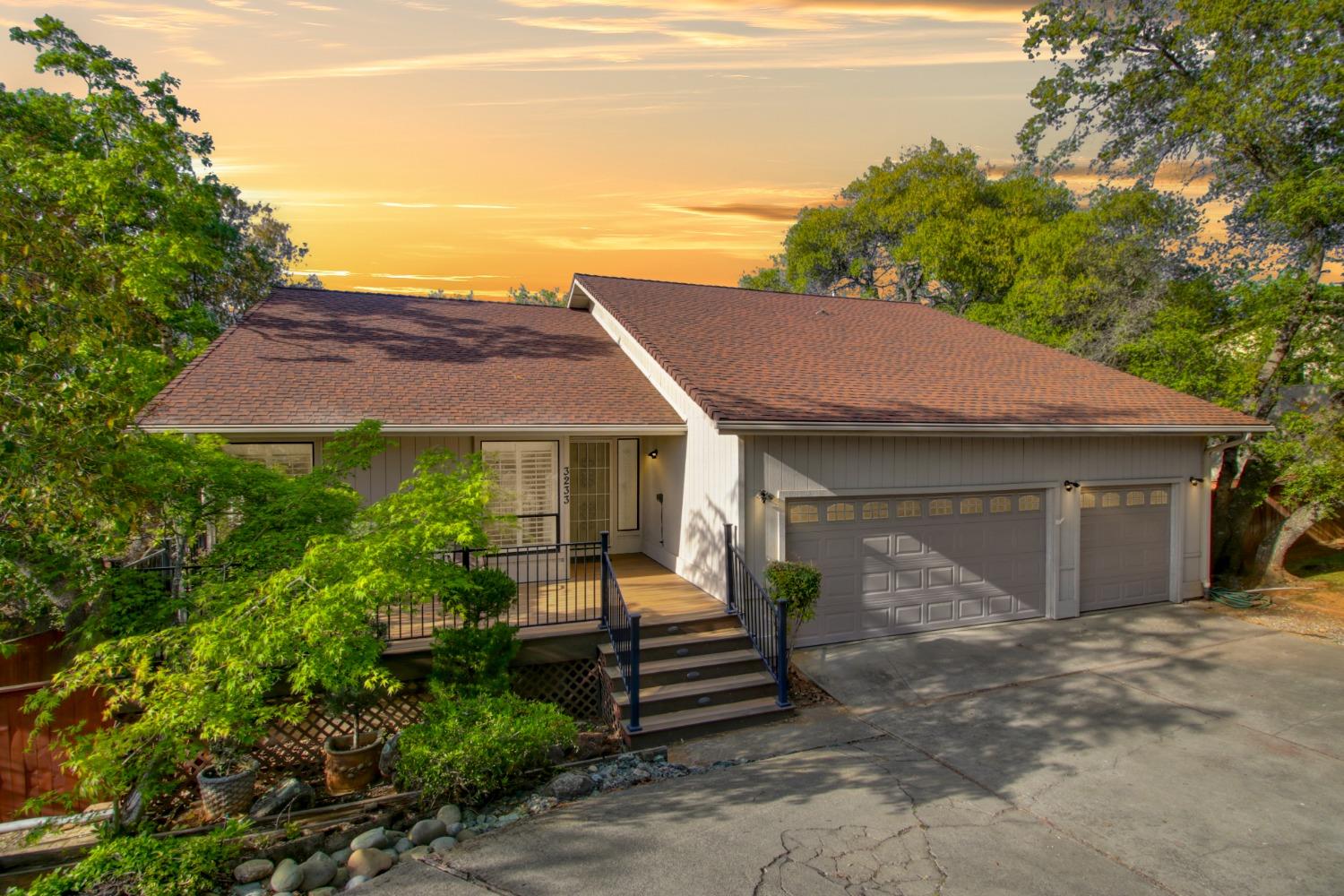 Photo of 3233 Cessna Dr in Cameron Park, CA