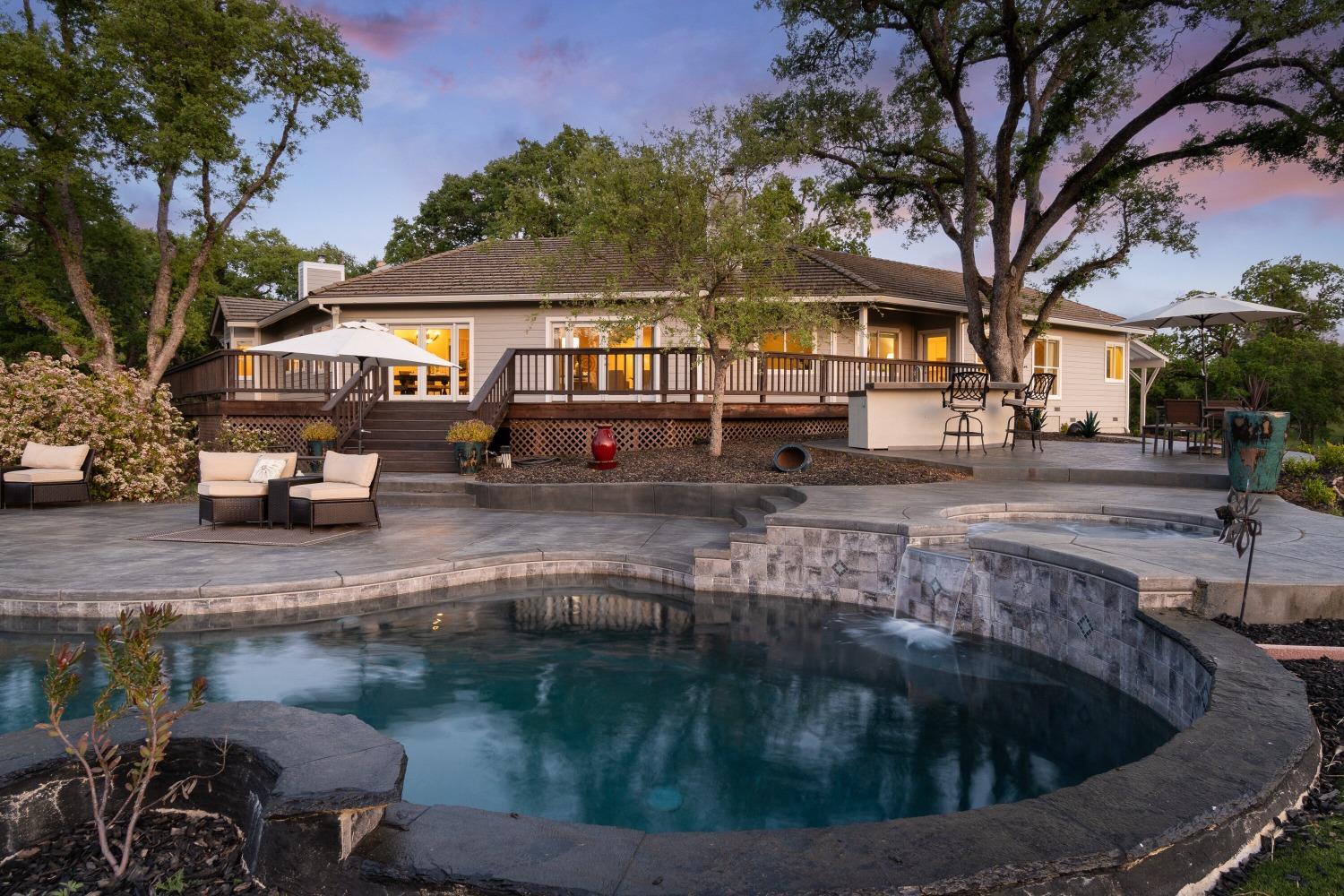 Photo of 220 California 16 in Plymouth, CA