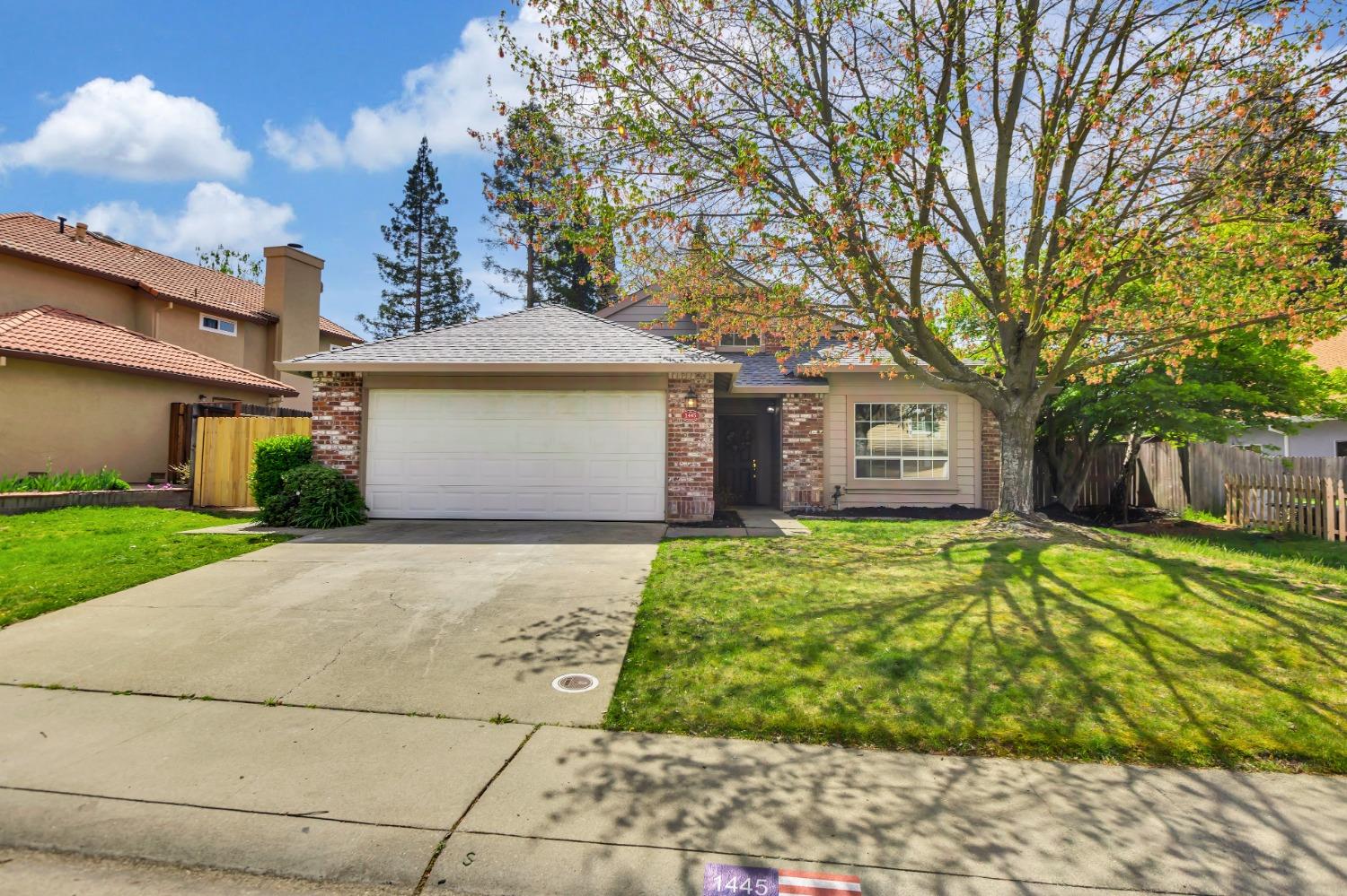 Photo of 1445 Southwood Wy in Roseville, CA