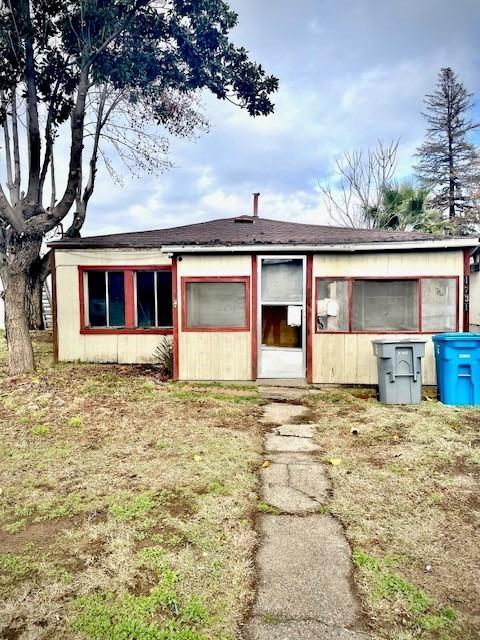 Photo of 1731 10th St in Olivehurst, CA