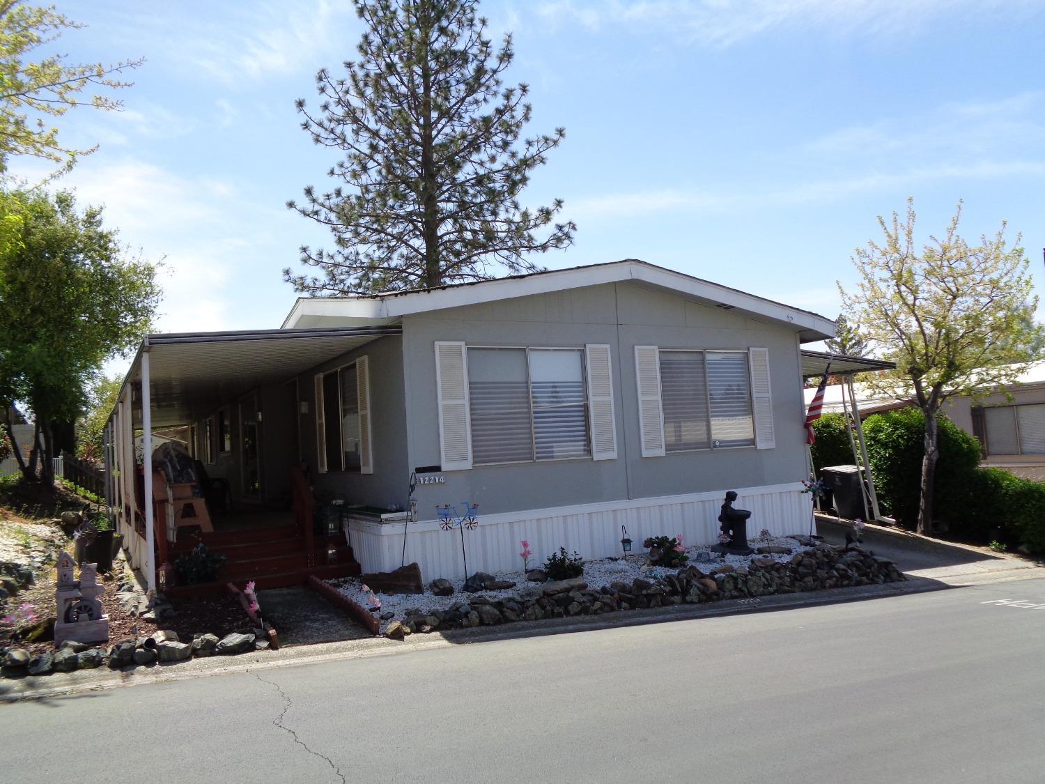 12214 Hemlock Dr