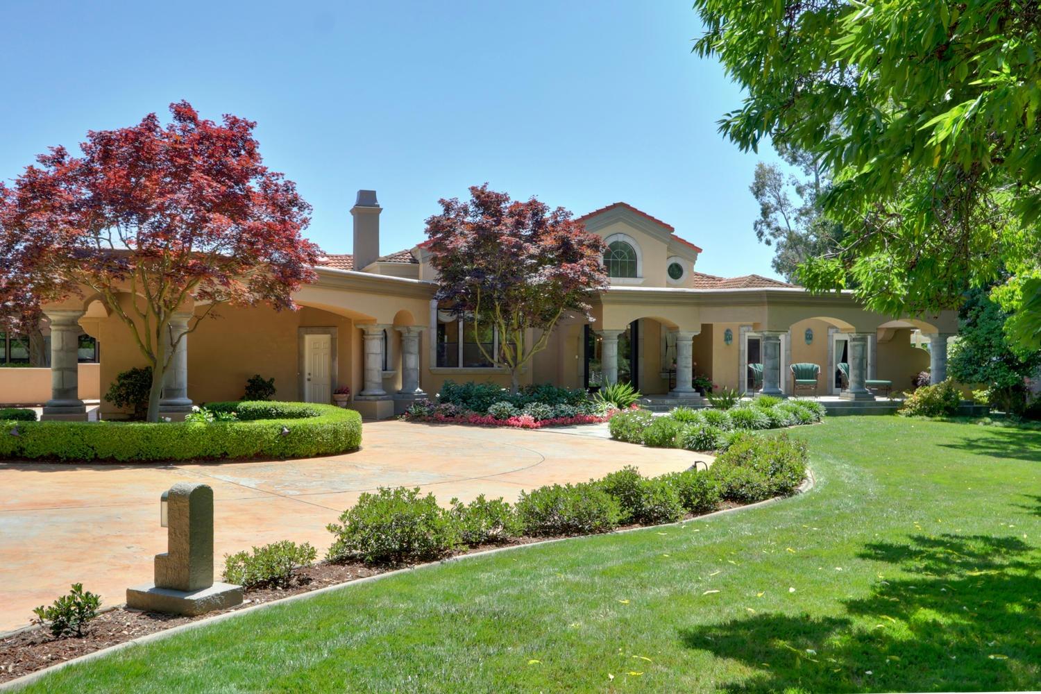 Photo of 11898 Green Rd in Wilton, CA