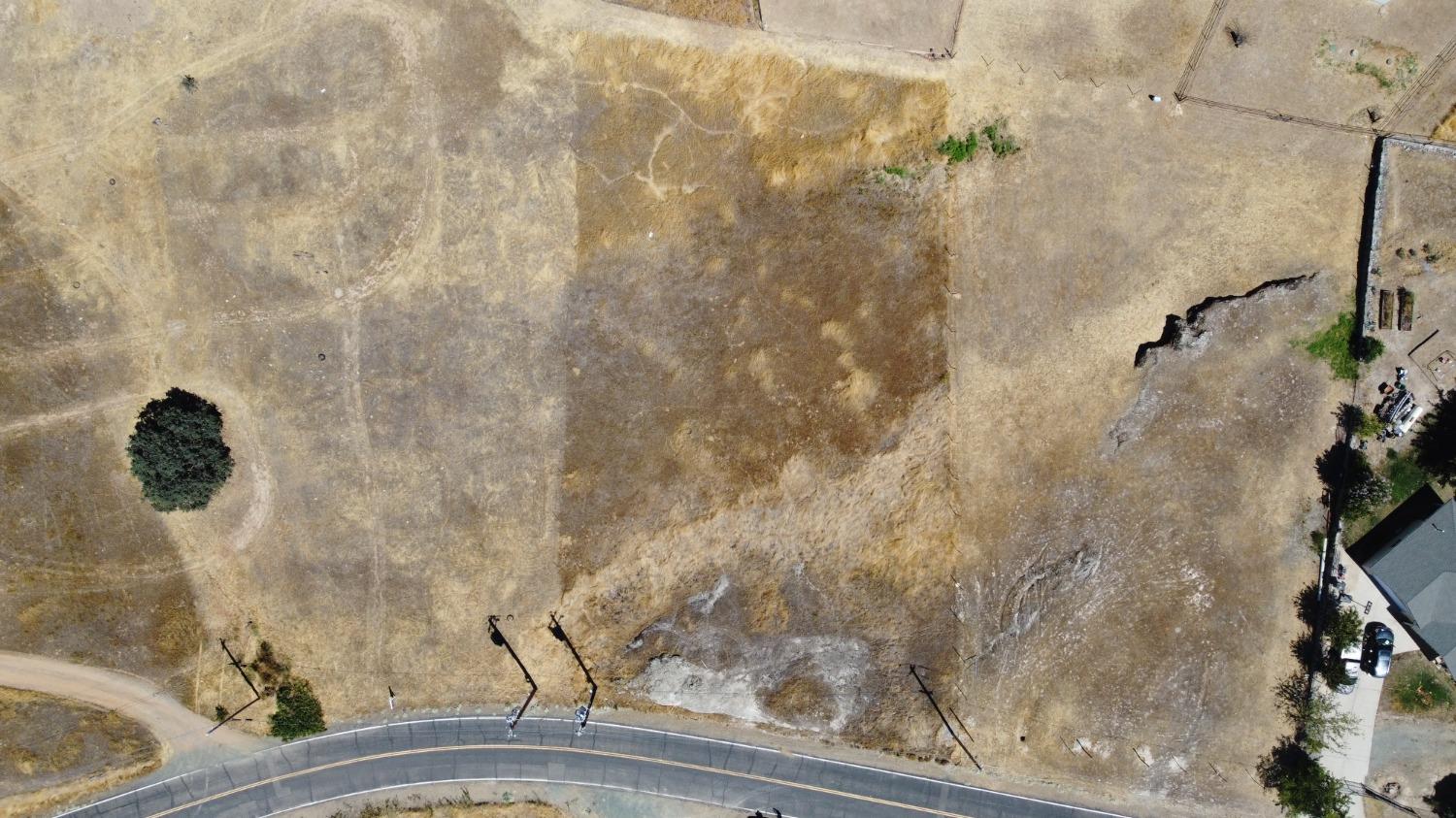 Photo of 4270 Cheyenne Dr in Ione, CA