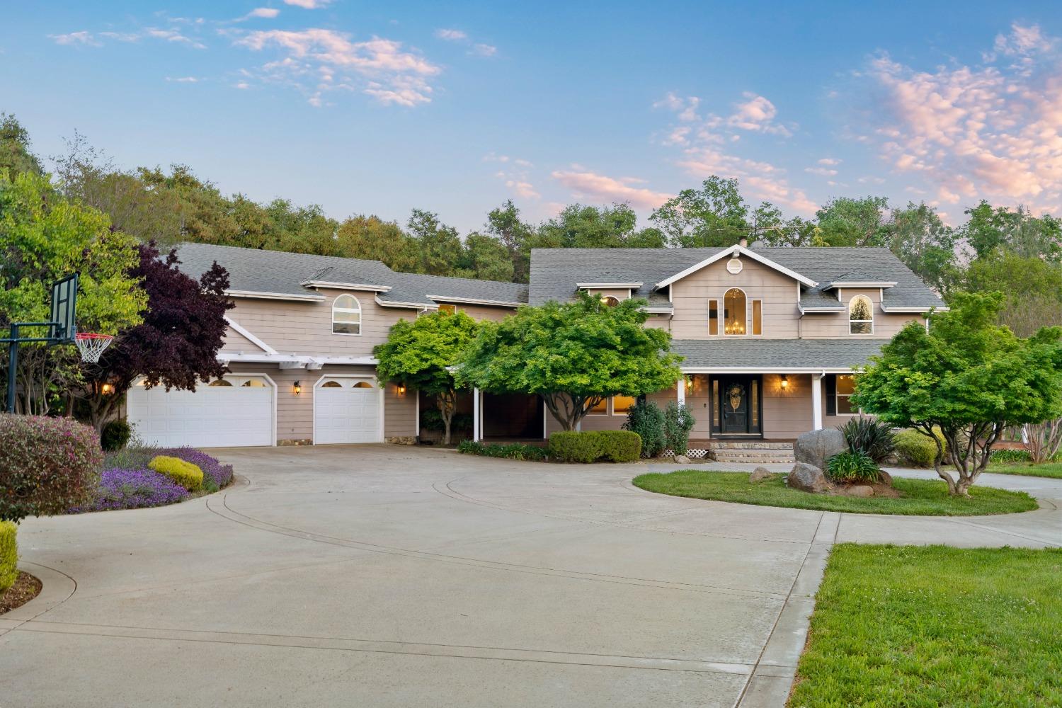 Photo of 4353 Barton Rd in Loomis, CA