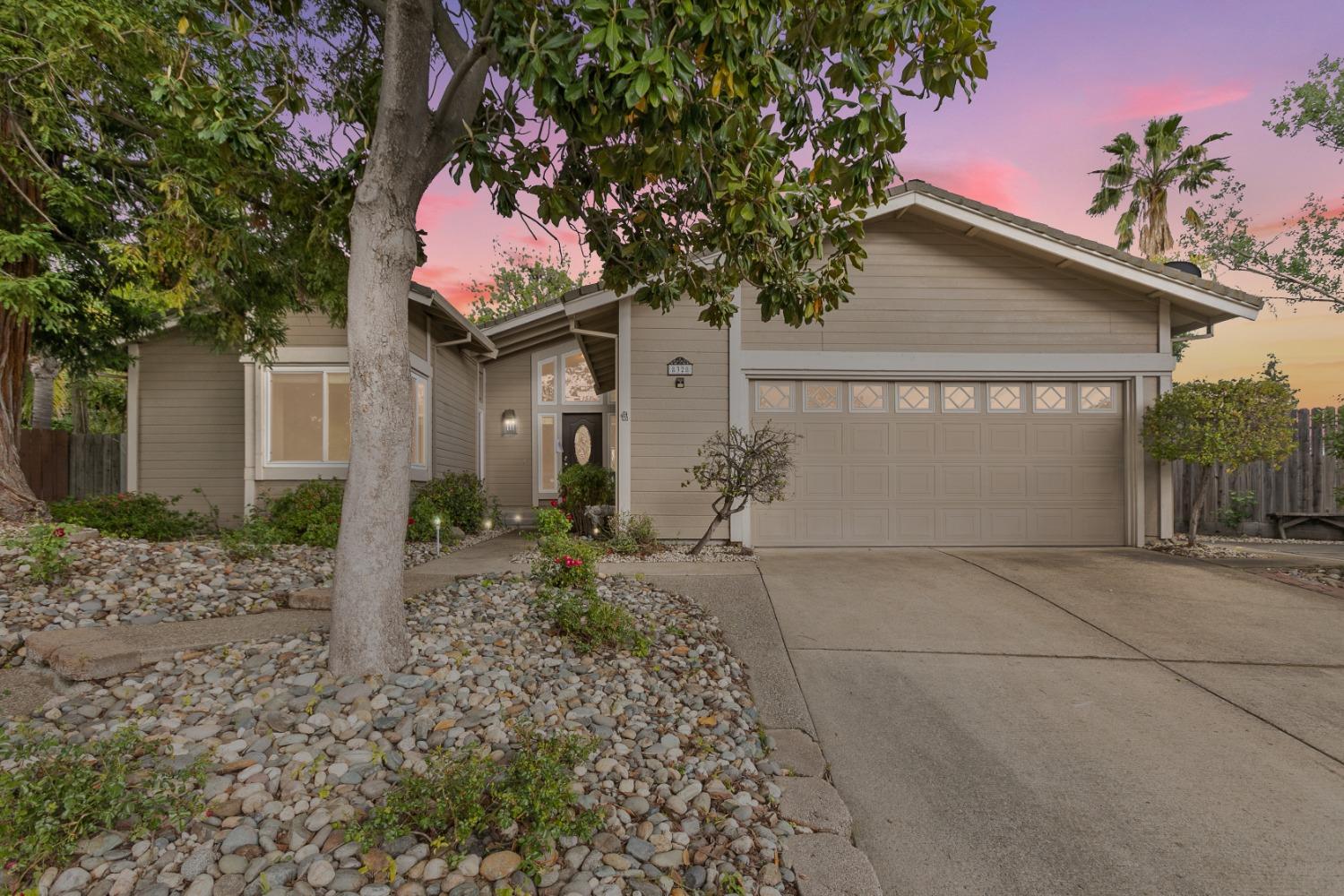 Photo of 8328 Crestshire Cir in Orangevale, CA
