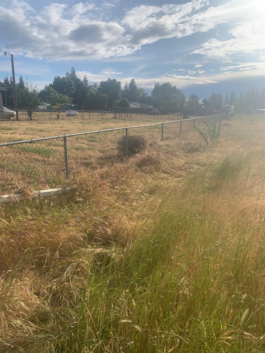 Photo of N Claus Rd in Modesto, CA