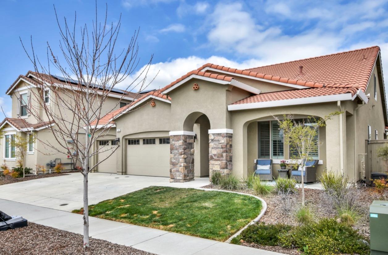 Photo of 3145 Jaffrey St in Roseville, CA