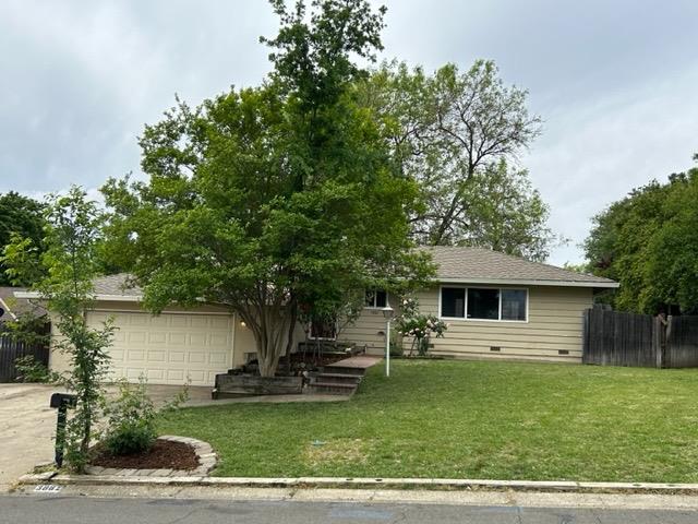 Photo of 3882 Arrowhead Dr in El Dorado Hills, CA