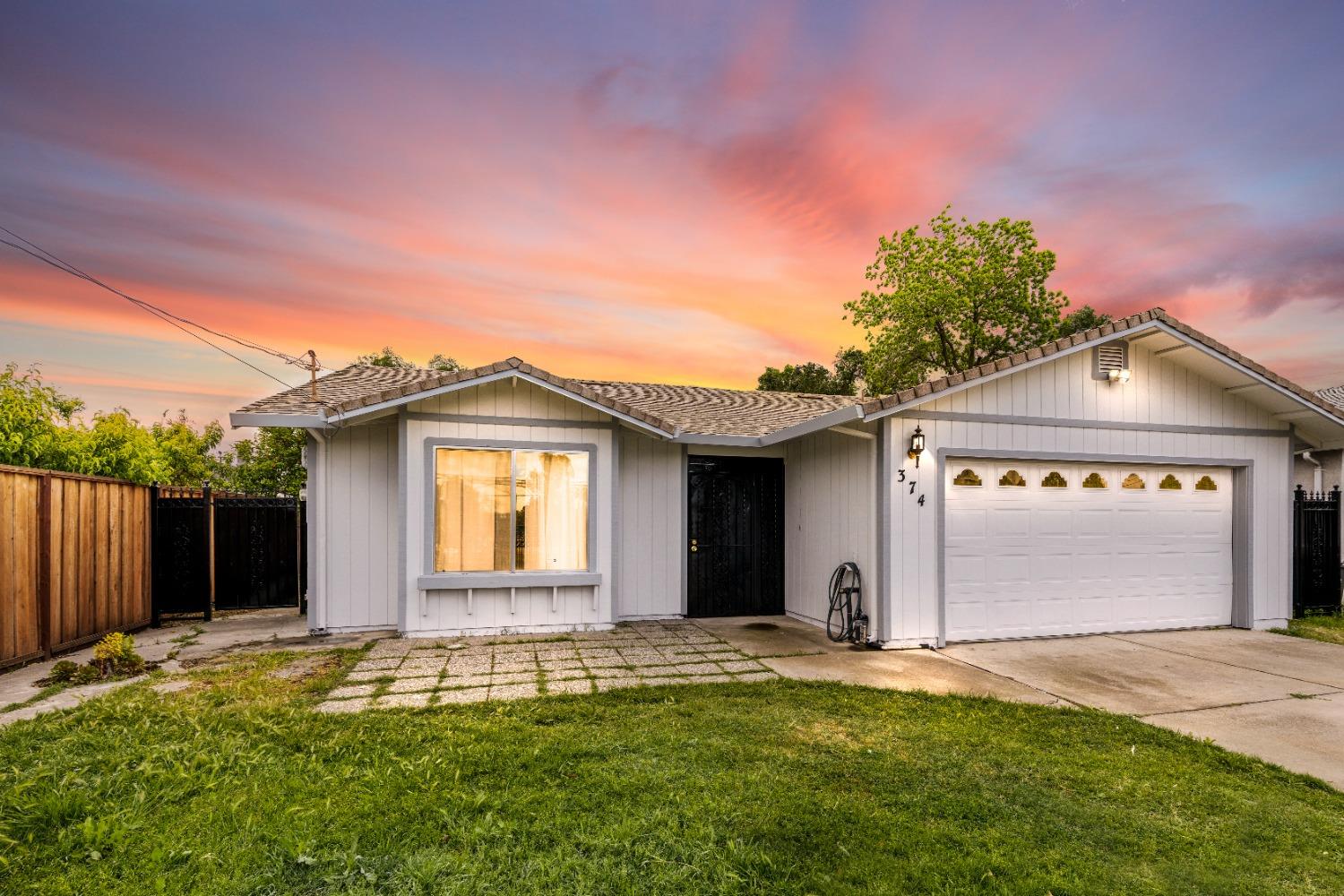 Photo of 374 W 9th St in Stockton, CA
