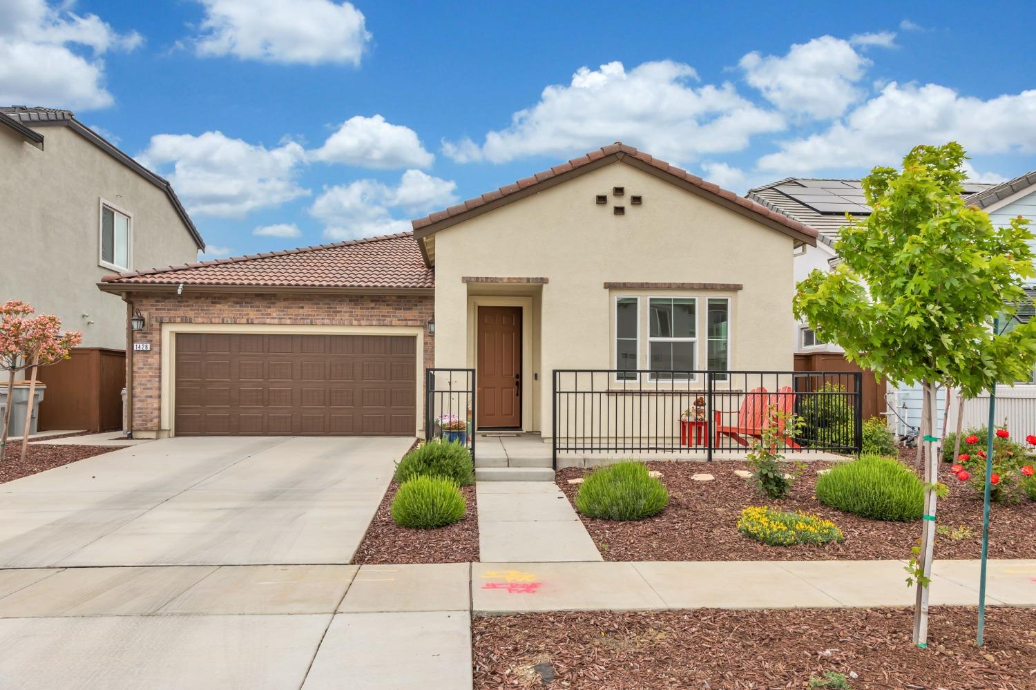 Photo of 1428 Blanchard Dr in Woodland, CA