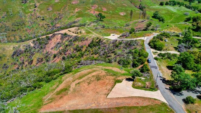 Candy Circle, Mokelumne Hill, California image 12