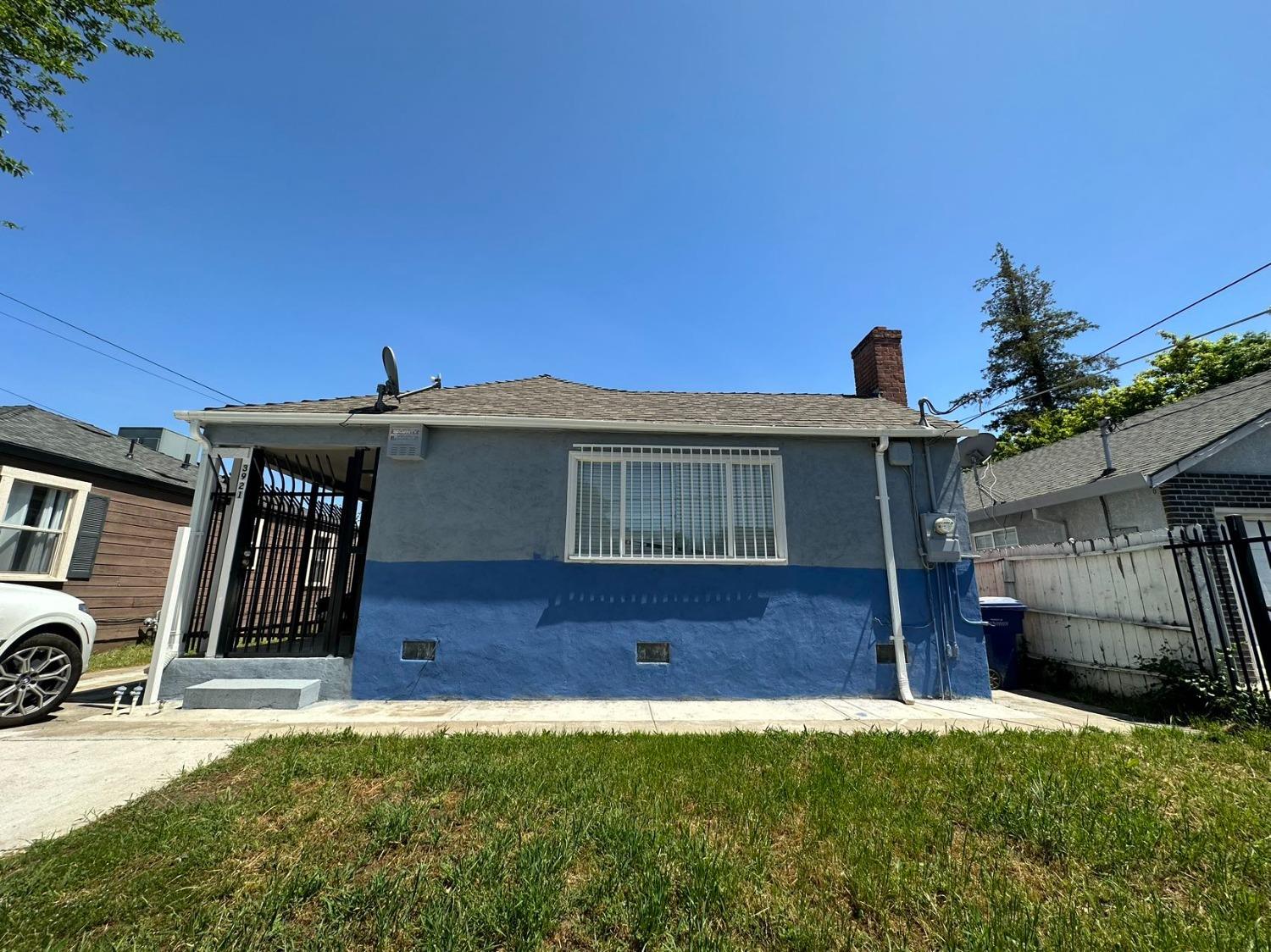 Photo of 3921 41st St in Sacramento, CA