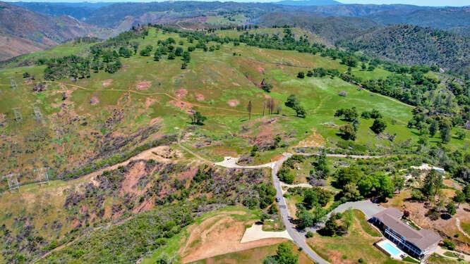 Candy Circle, Mokelumne Hill, California image 7