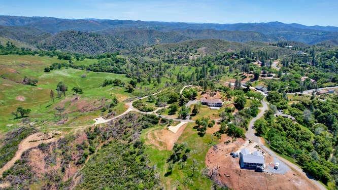 Candy Circle, Mokelumne Hill, California image 5