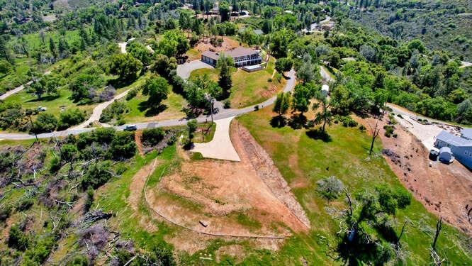 Candy Circle, Mokelumne Hill, California image 16