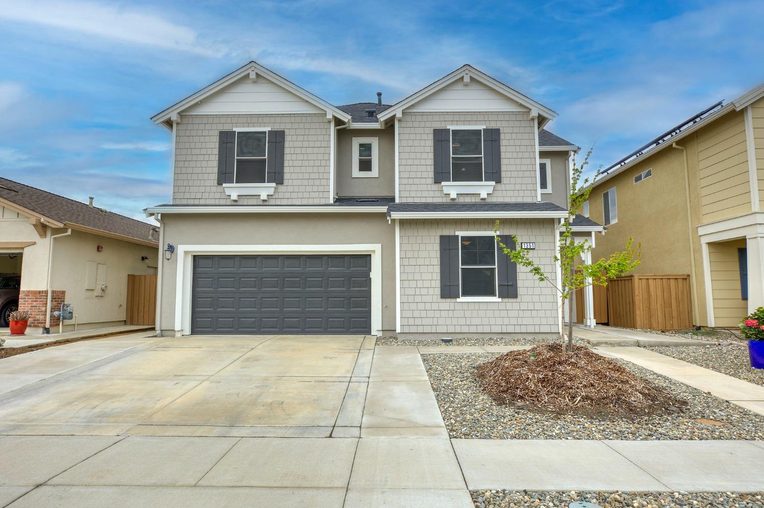 Photo of 1351 Hadley Dr in Woodland, CA
