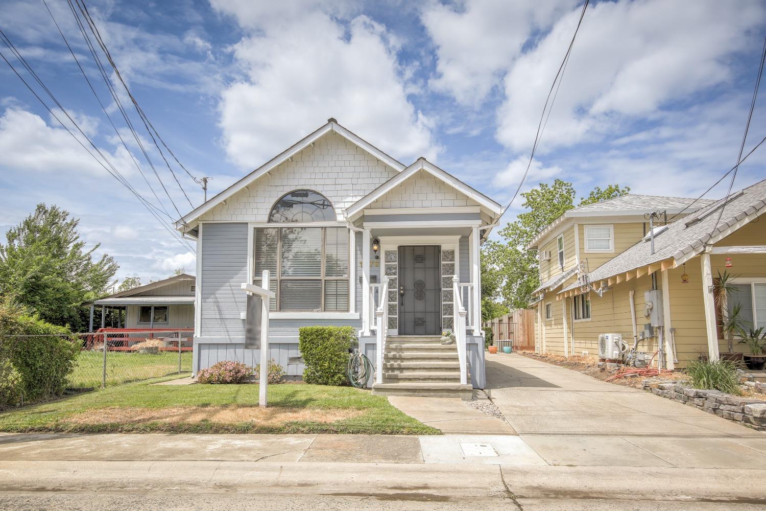 Photo of 1576 53rd St in Sacramento, CA