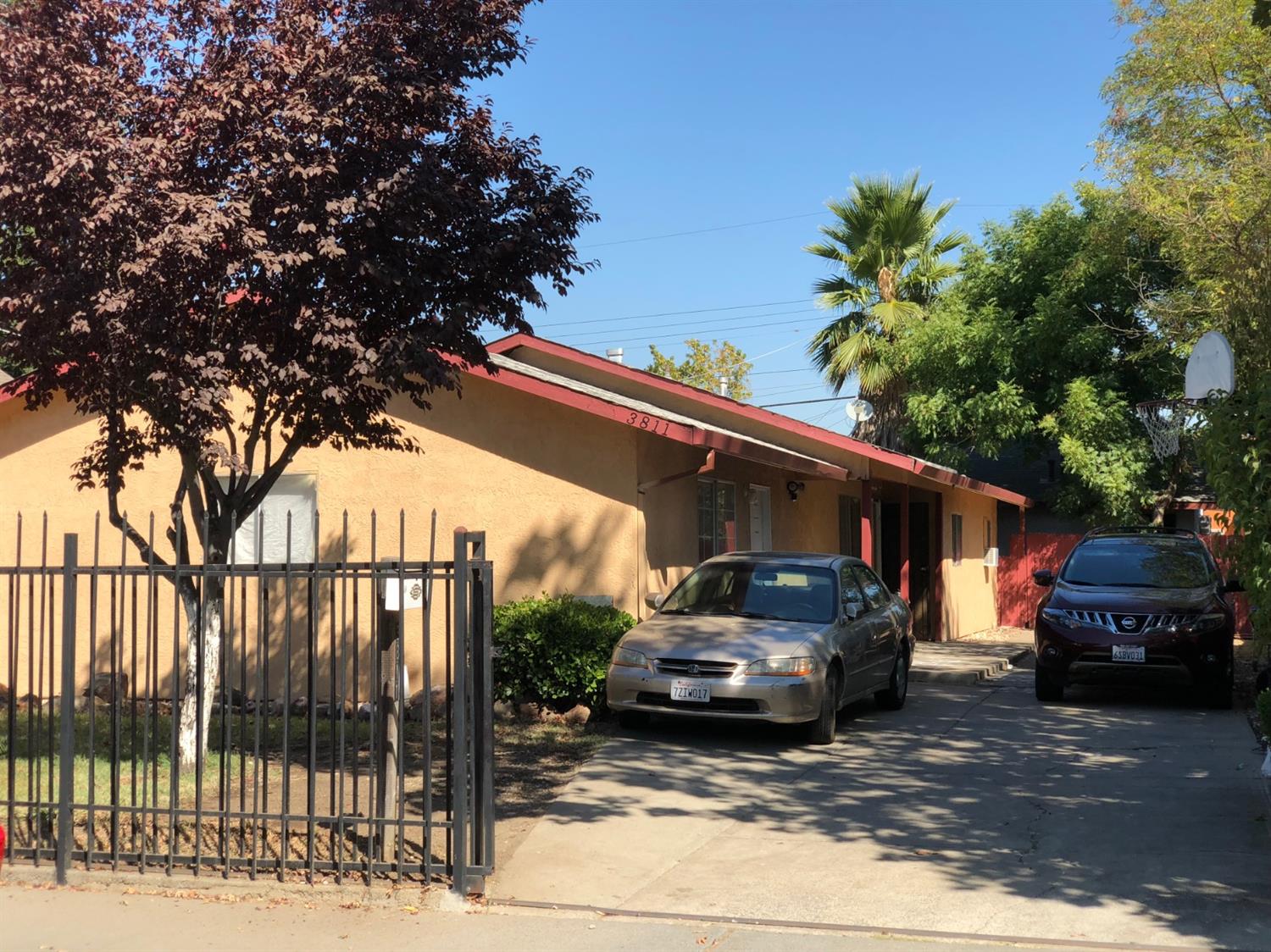 Photo of 3811 20th Ave in Sacramento, CA