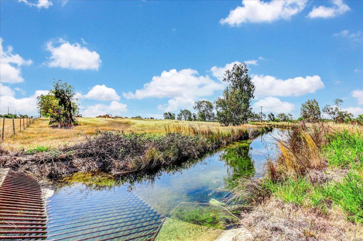 Photo of 1 Amber Ln in Marysville, CA