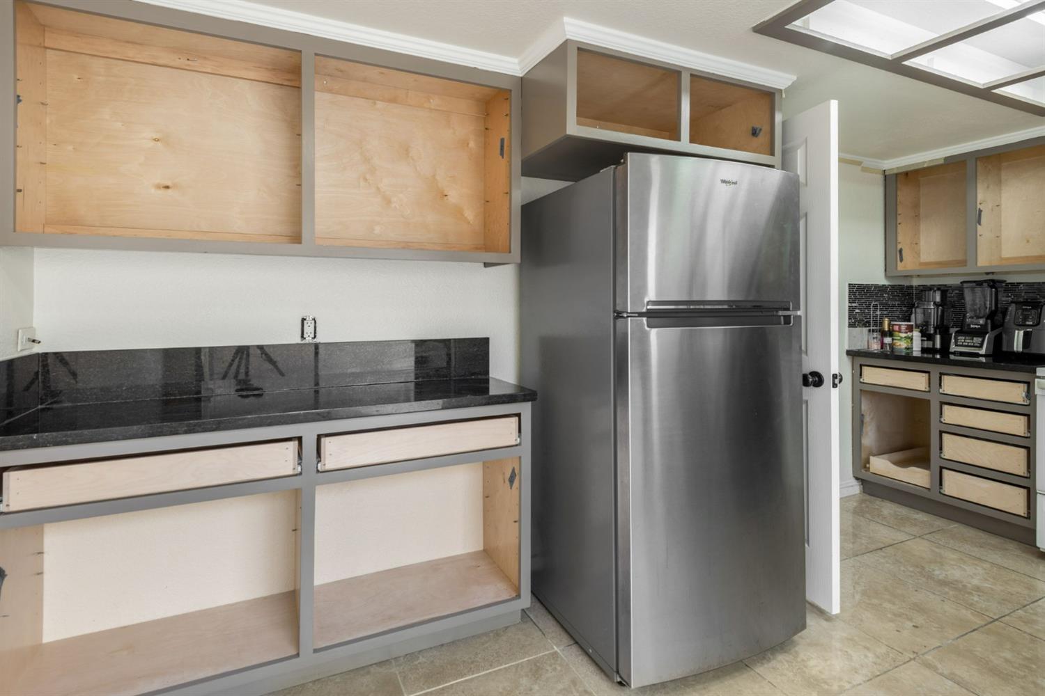 Photo #9: 223040793 Listing 