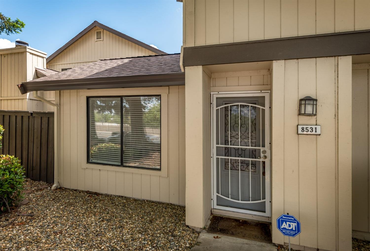 Photo #3: 223040793 Listing 