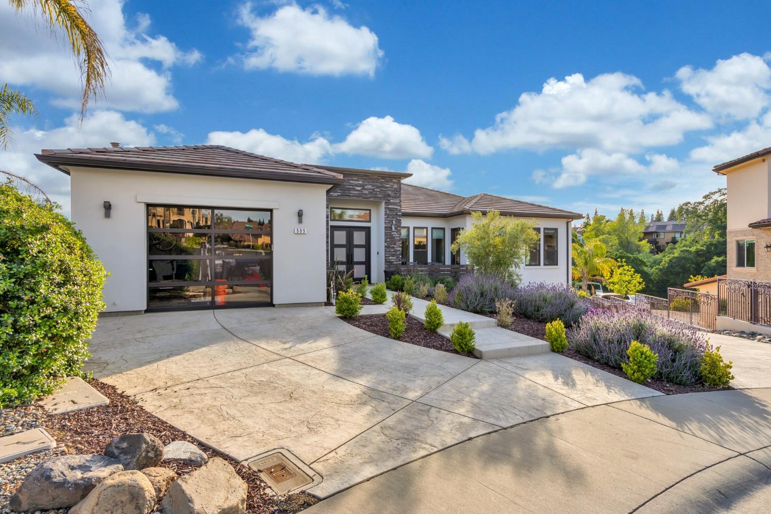 509 Oak Ravine Court, Roseville, CA 95661