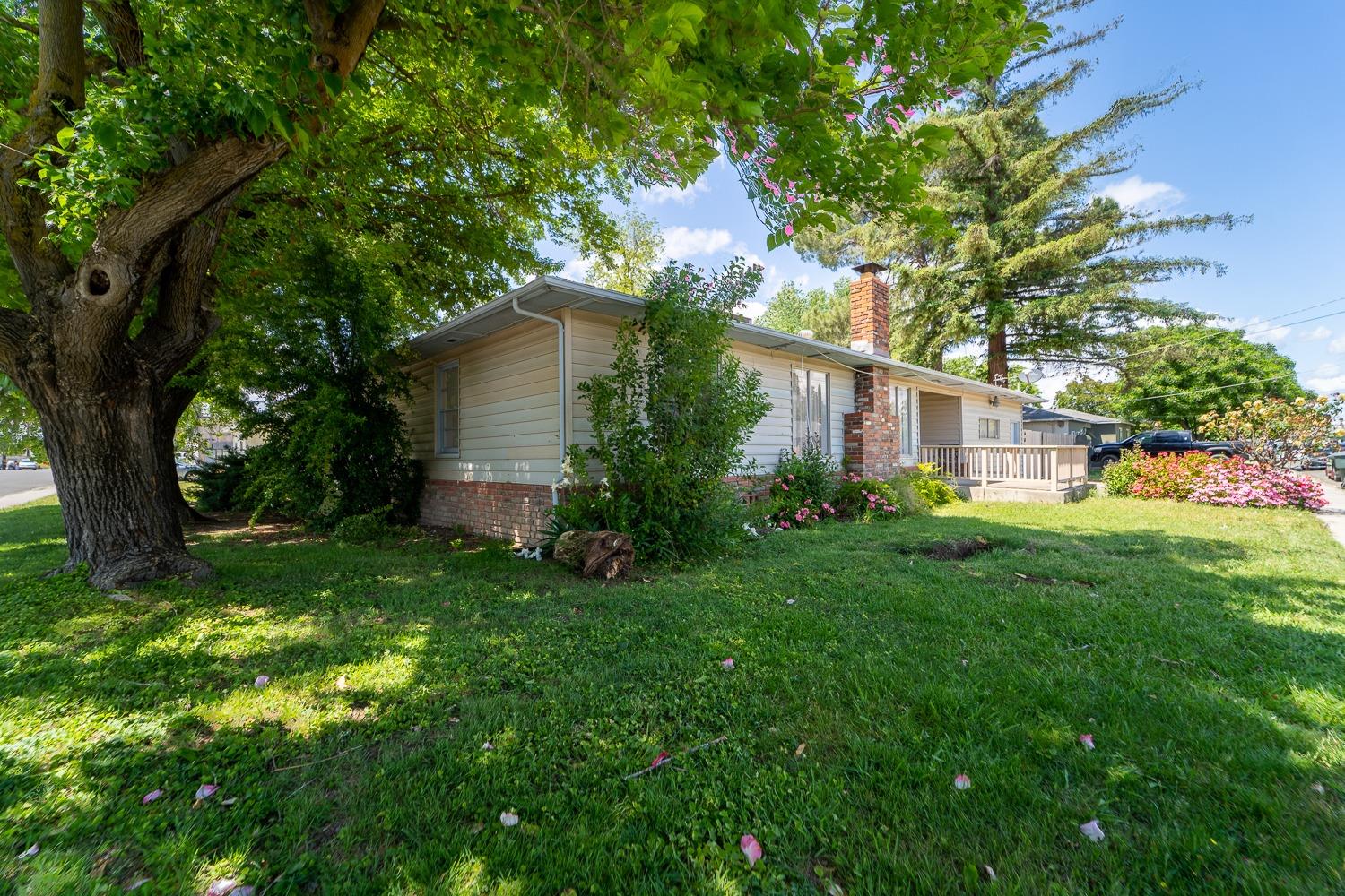 Photo of 604 N Lawrence Ave in Yuba City, CA