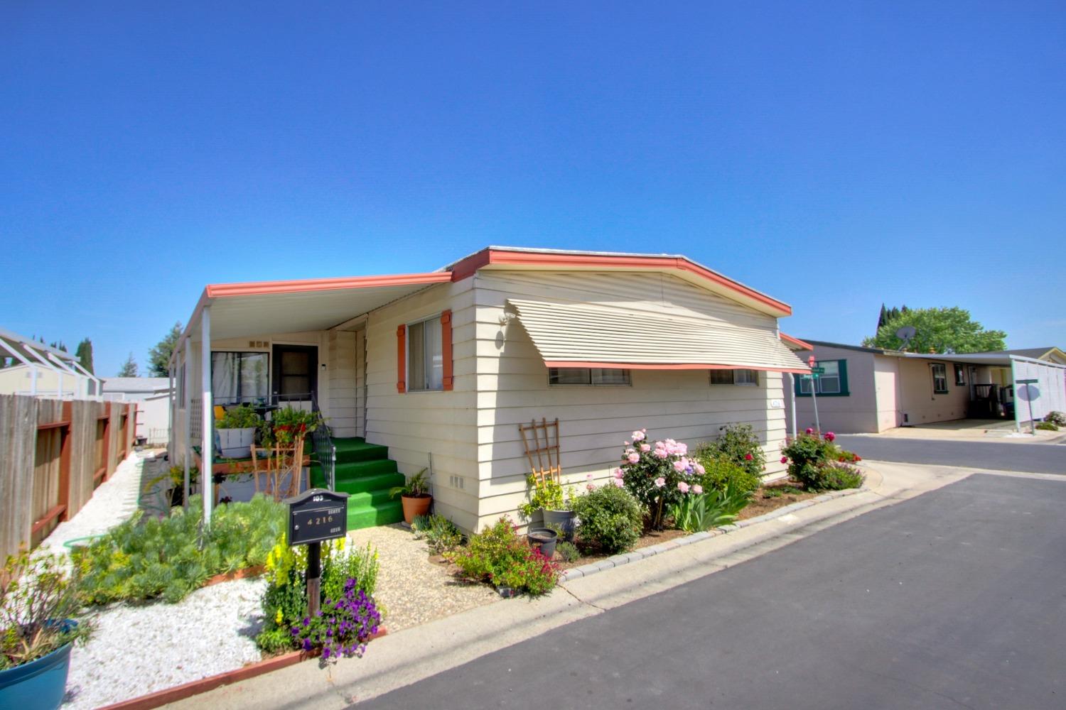 Photo of 4216 Bouquet Wy in Sacramento, CA
