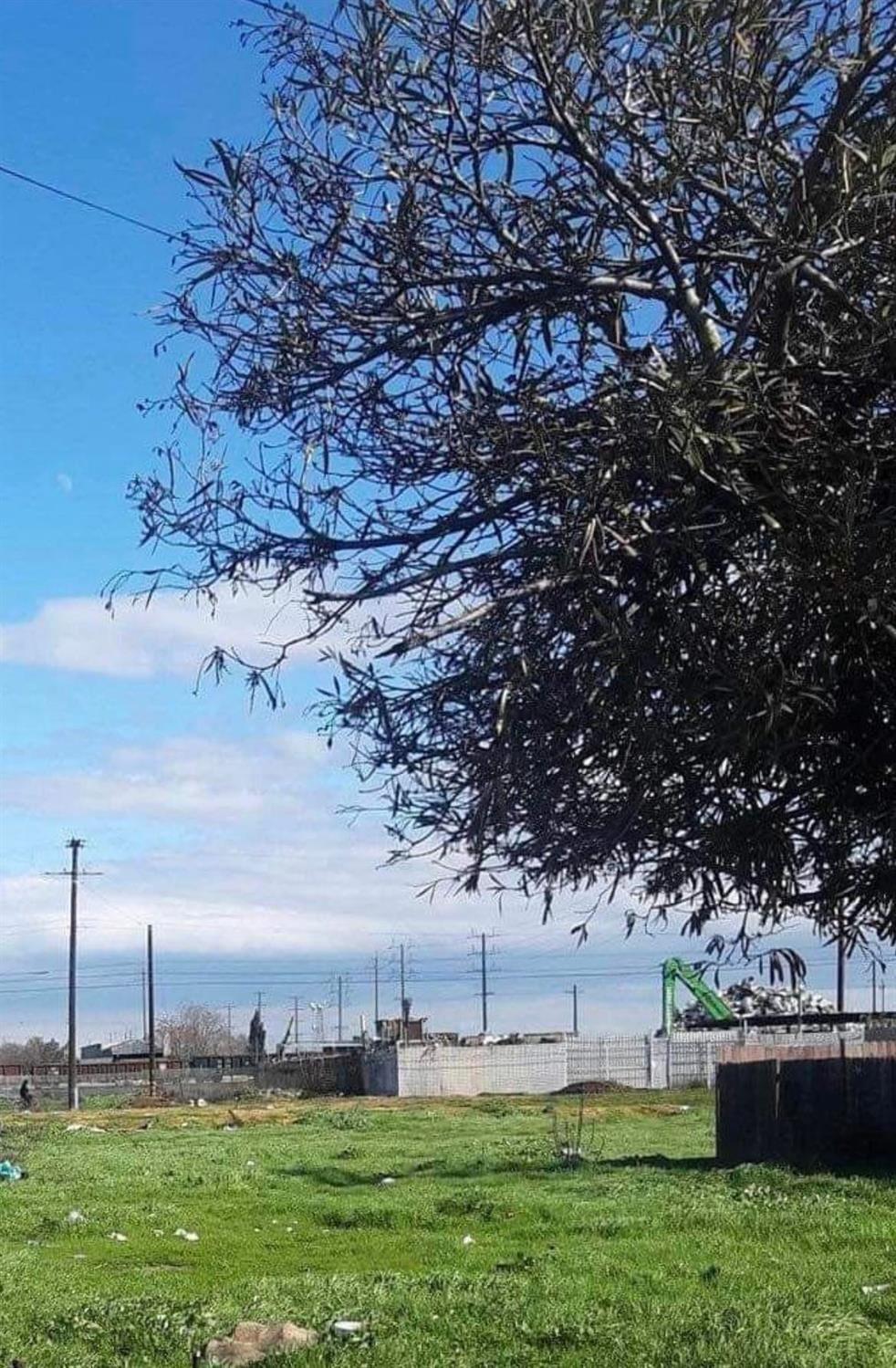 Photo of 820 E Worth in Stockton, CA