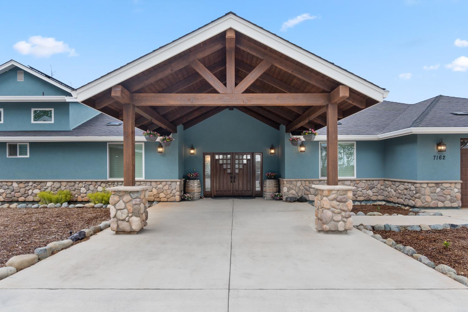 Photo of 7162 Beverly Ln in Paradise, CA