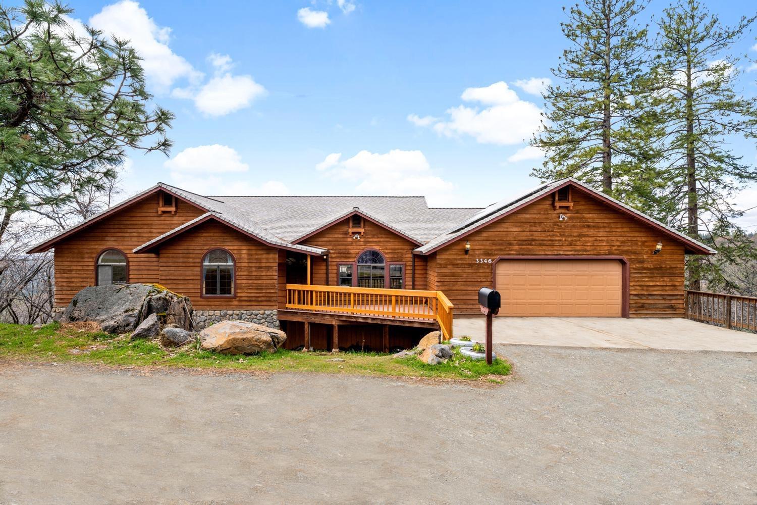 Photo of 3346 Verde Robles Dr in Camino, CA