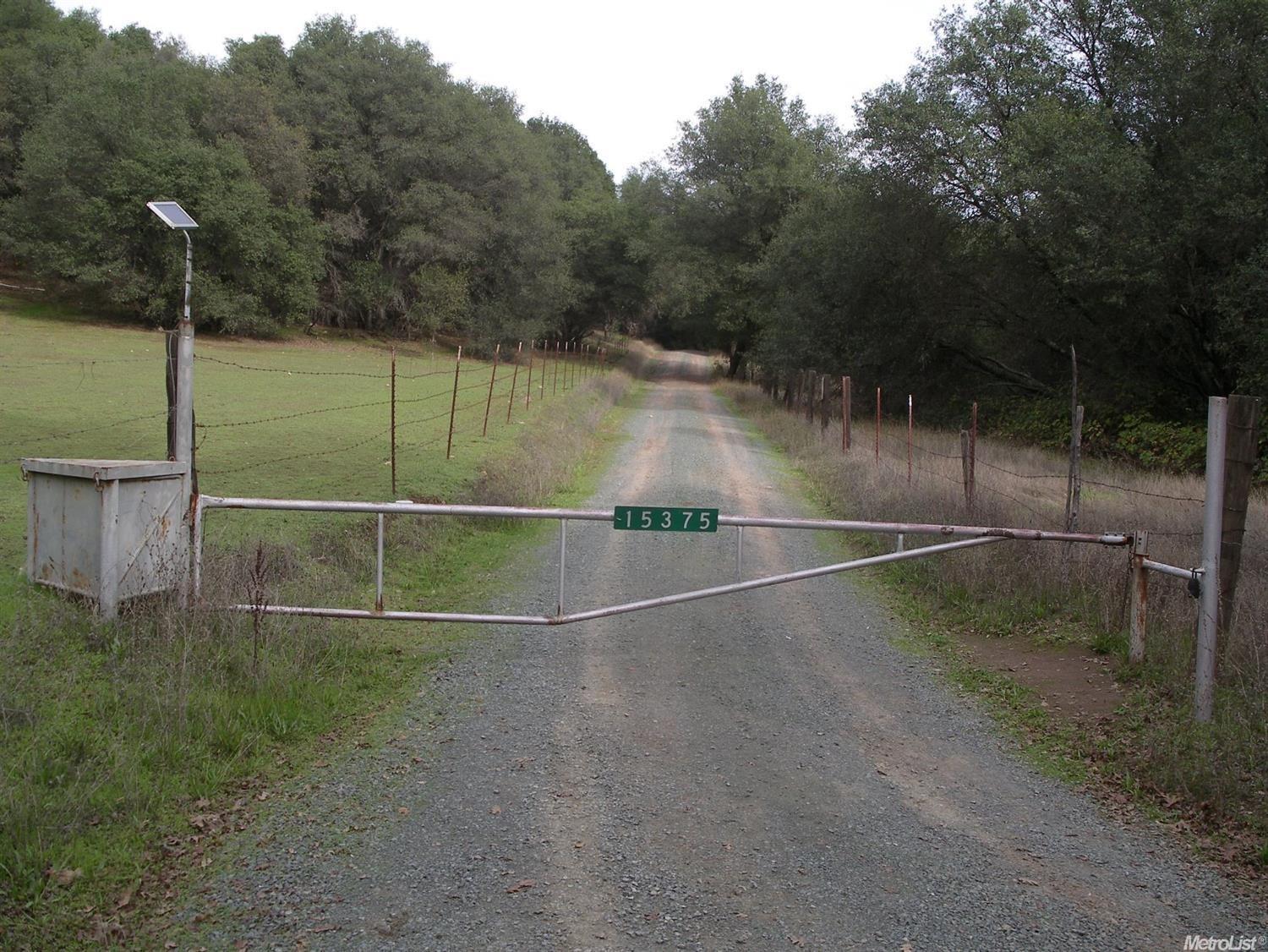 Photo of 15467 Vierra Rd in Rackerby, CA