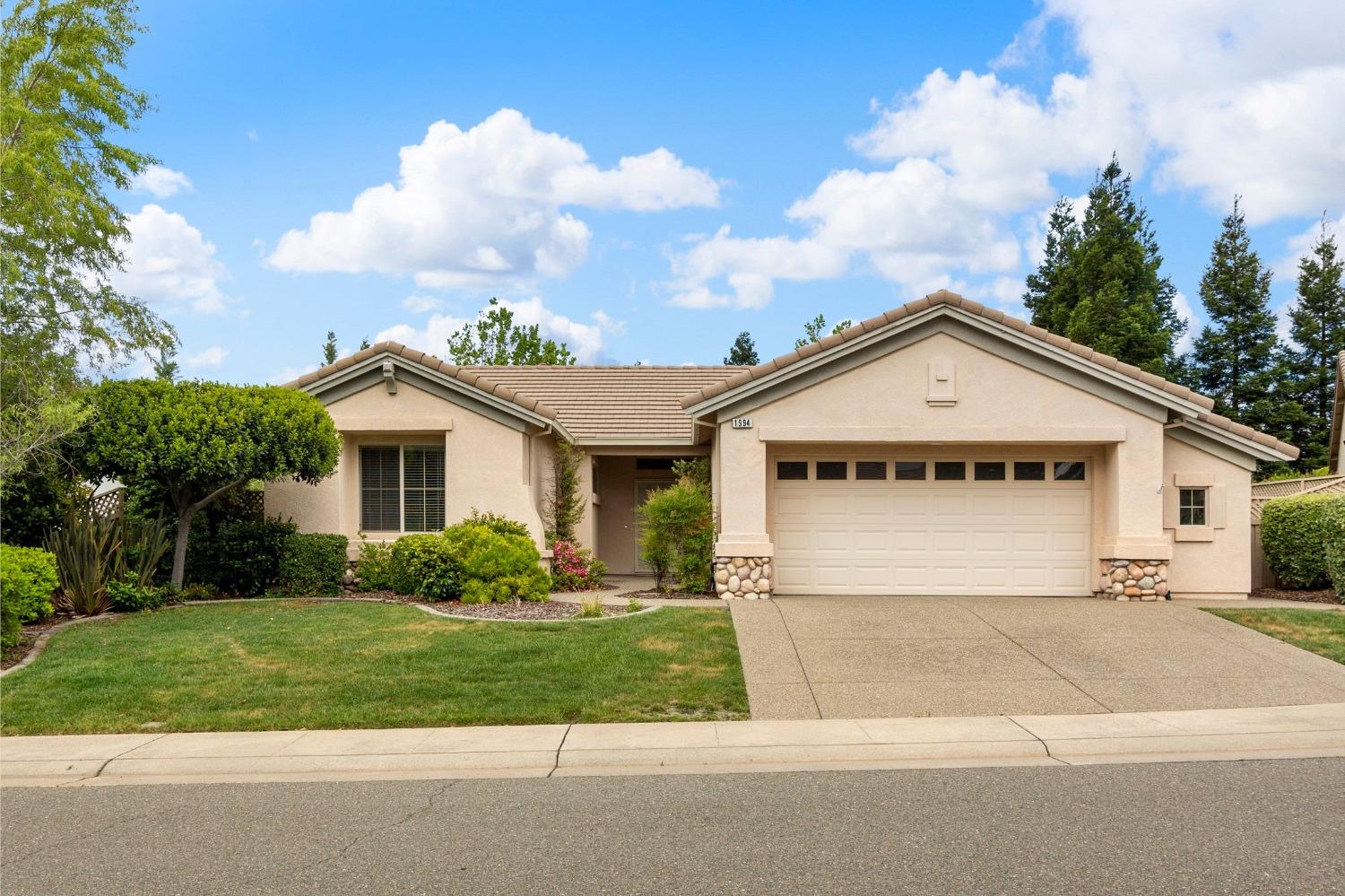 Photo of 1994 Gatehouse Ln in Lincoln, CA